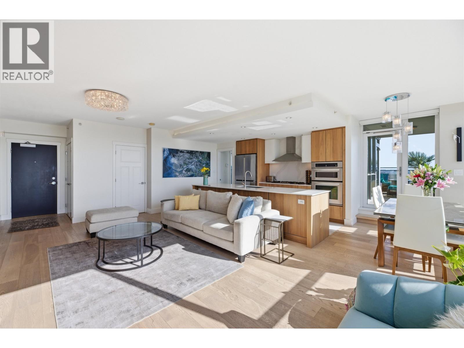 3301 2968 Glen Drive, Coquitlam, British Columbia  V3B 0C4 - Photo 6 - R3116989