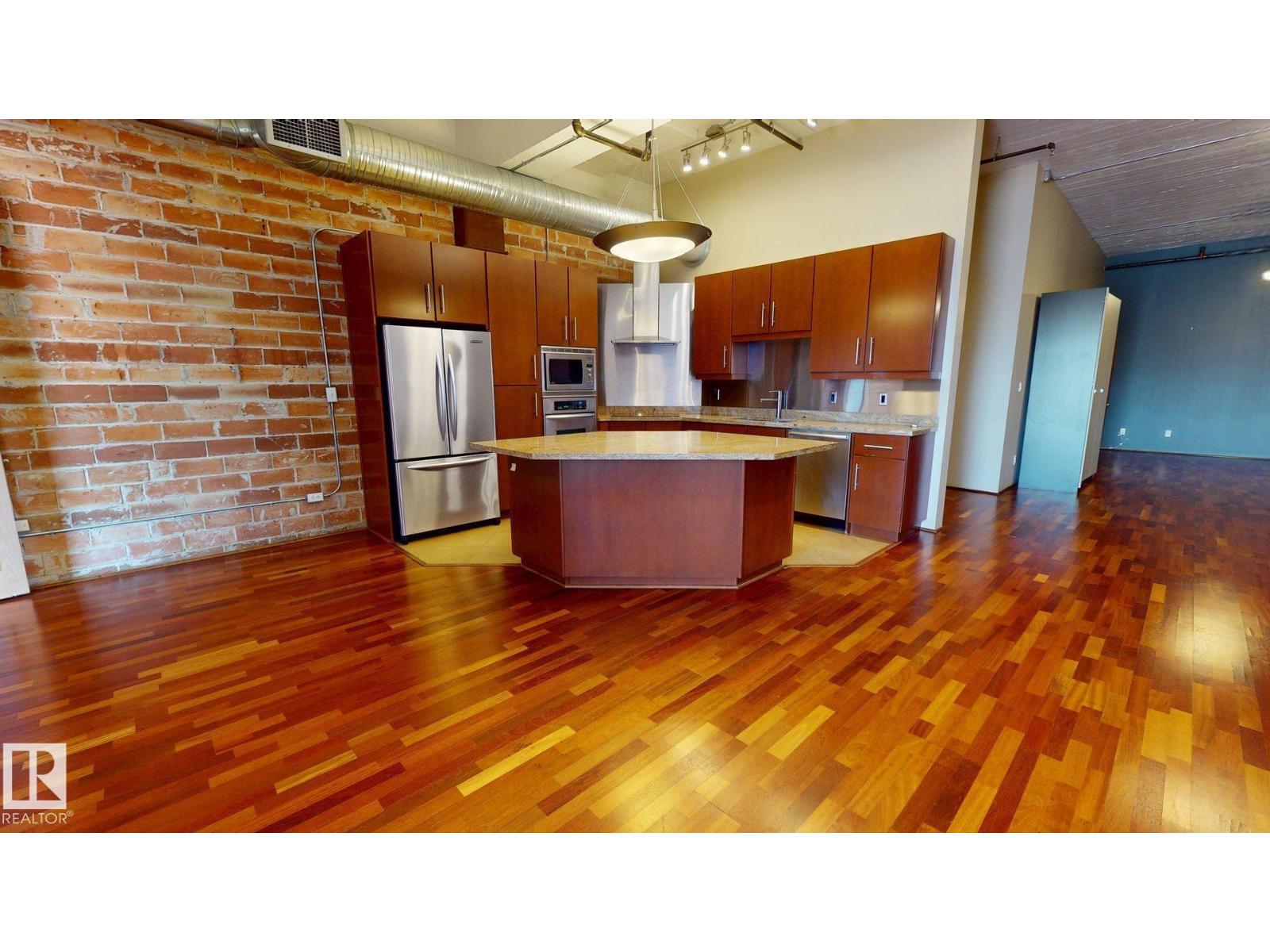 #241 10309 107 St Nw, Edmonton, Alberta  T5J 0J2 - Photo 3 - E4484712