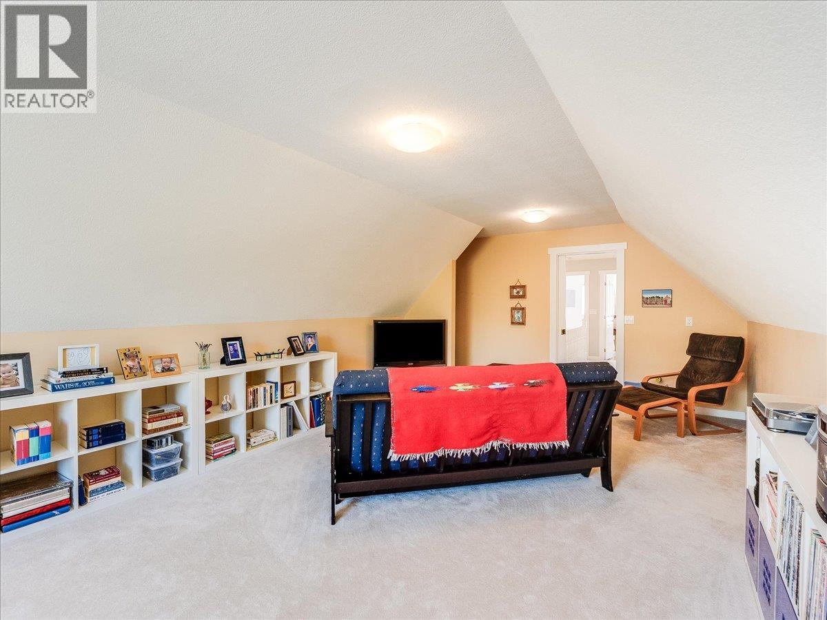 3312 Southridge Drive, Castlegar, British Columbia  V1N 4G1 - Photo 70 - 10385224