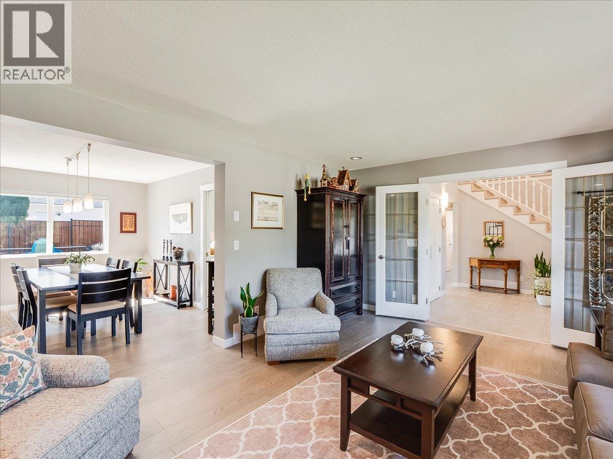 3312 Southridge Drive, Castlegar, British Columbia  V1N 4G1 - Photo 61 - 10385224