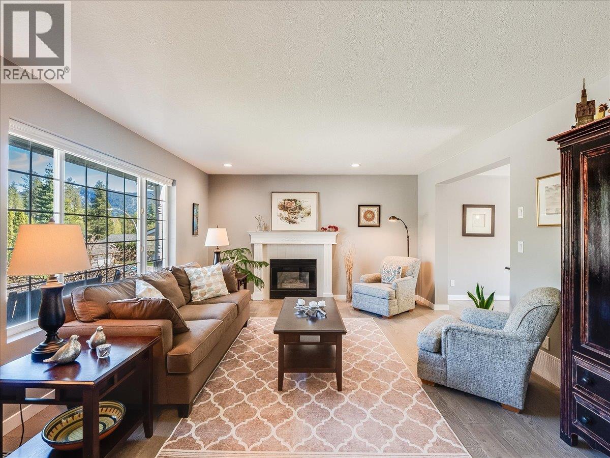 3312 Southridge Drive, Castlegar, British Columbia  V1N 4G1 - Photo 59 - 10385224