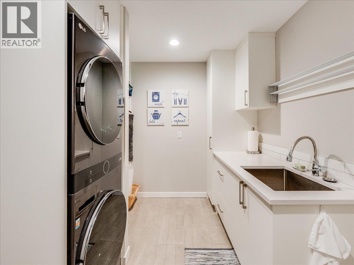 3312 Southridge Drive, Castlegar, British Columbia  V1N 4G1 - Photo 90 - 10385224