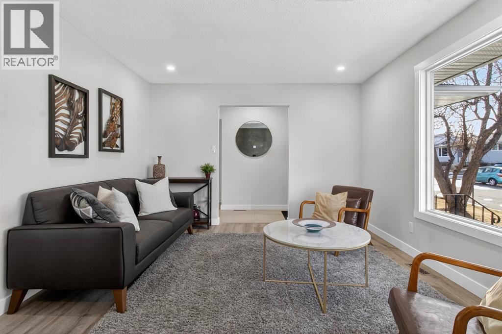 203 Lynnover Place SE, Calgary, Alberta  T2C 1L5 - Photo 7 - A2303329