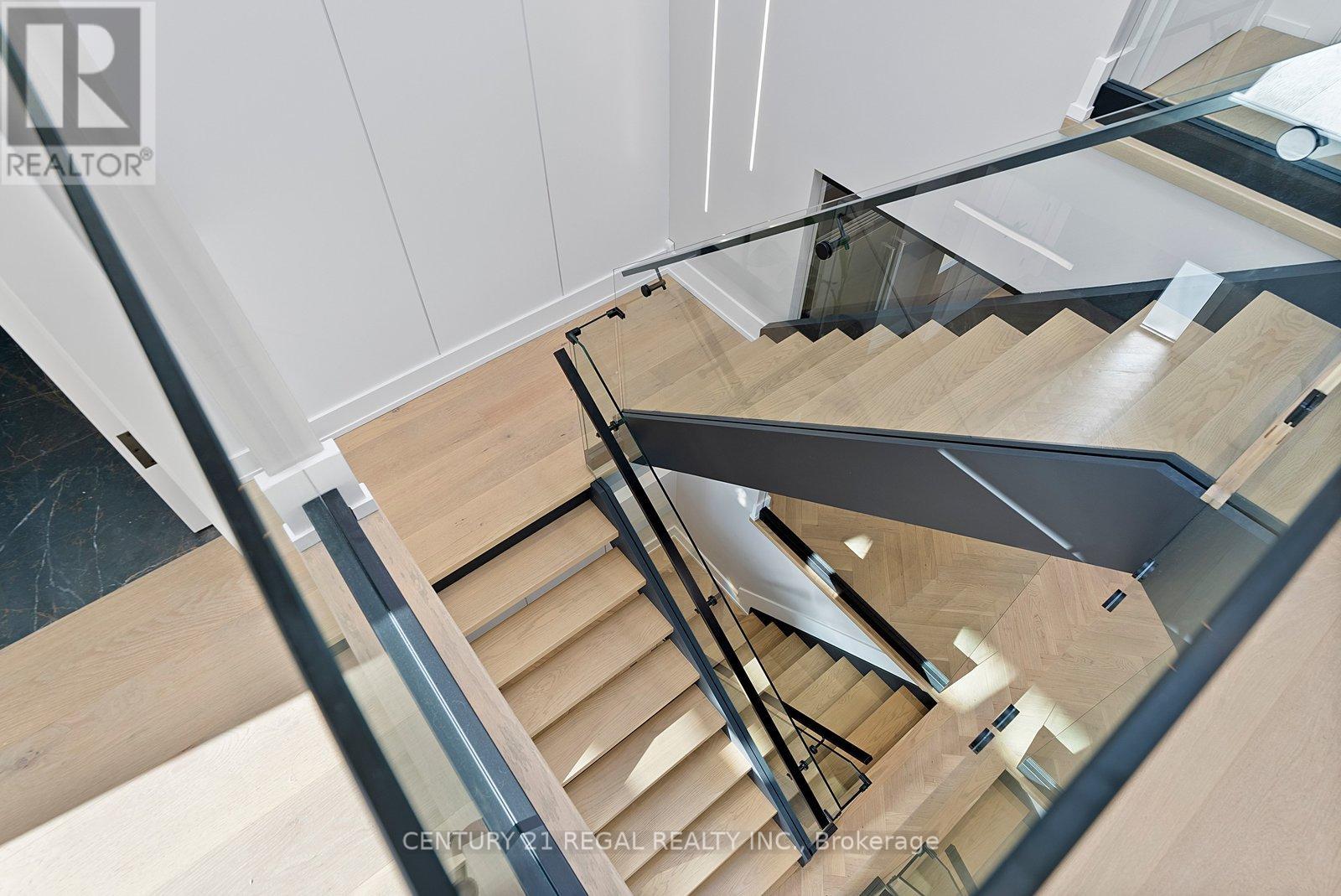 171 Durant Avenue, Toronto (East York), Ontario  M4J 4W5 - Photo 17 - E13060252