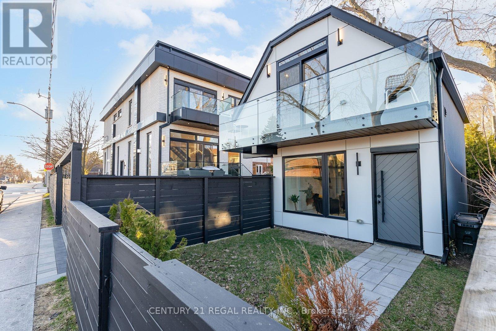 171 Durant Avenue, Toronto (East York), Ontario  M4J 4W5 - Photo 2 - E13060252