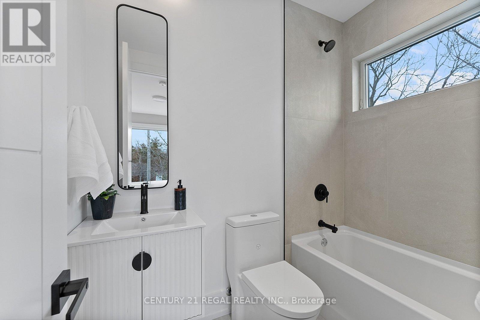 171 Durant Avenue, Toronto (East York), Ontario  M4J 4W5 - Photo 23 - E13060252