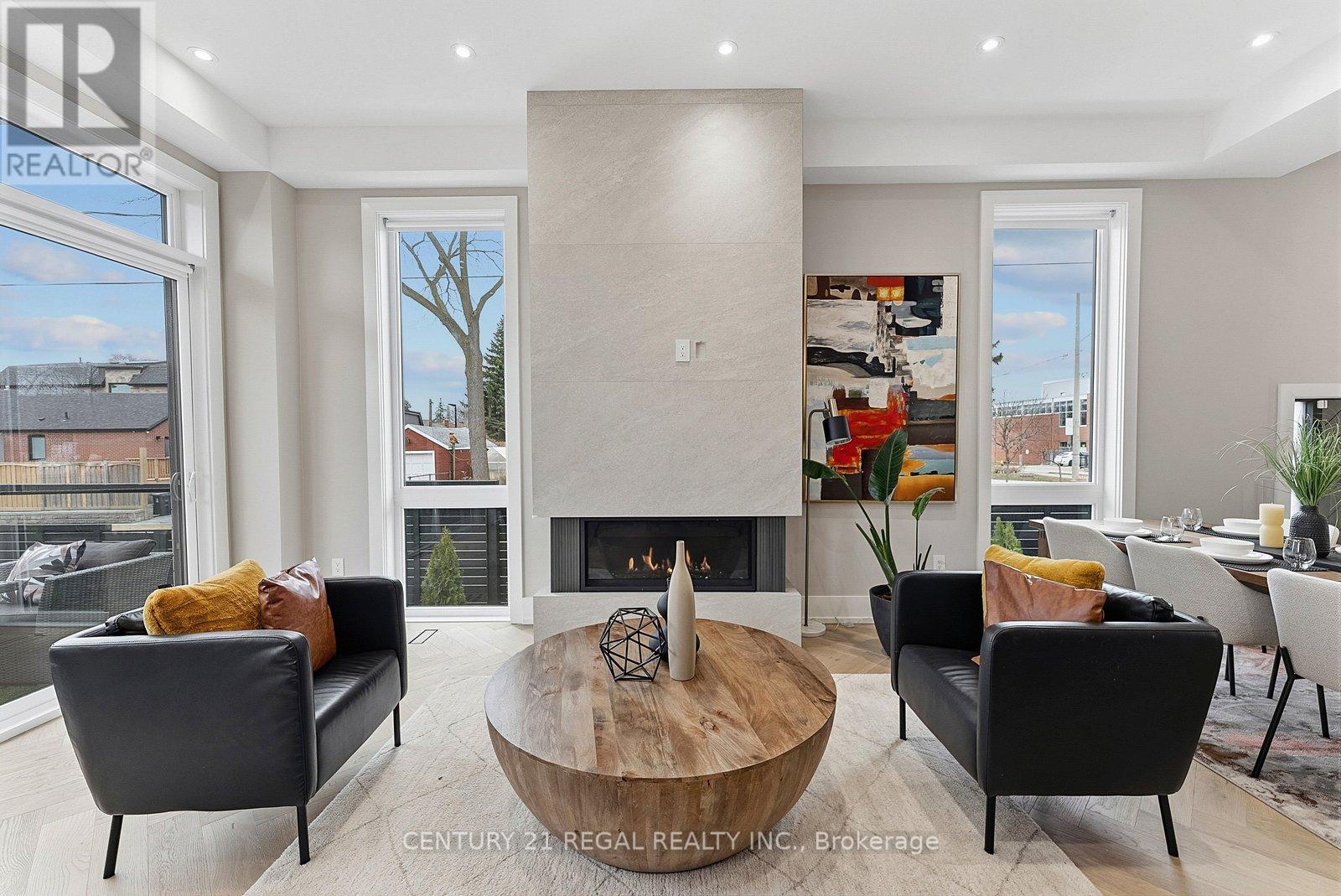 171 Durant Avenue, Toronto (East York), Ontario  M4J 4W5 - Photo 5 - E13060252