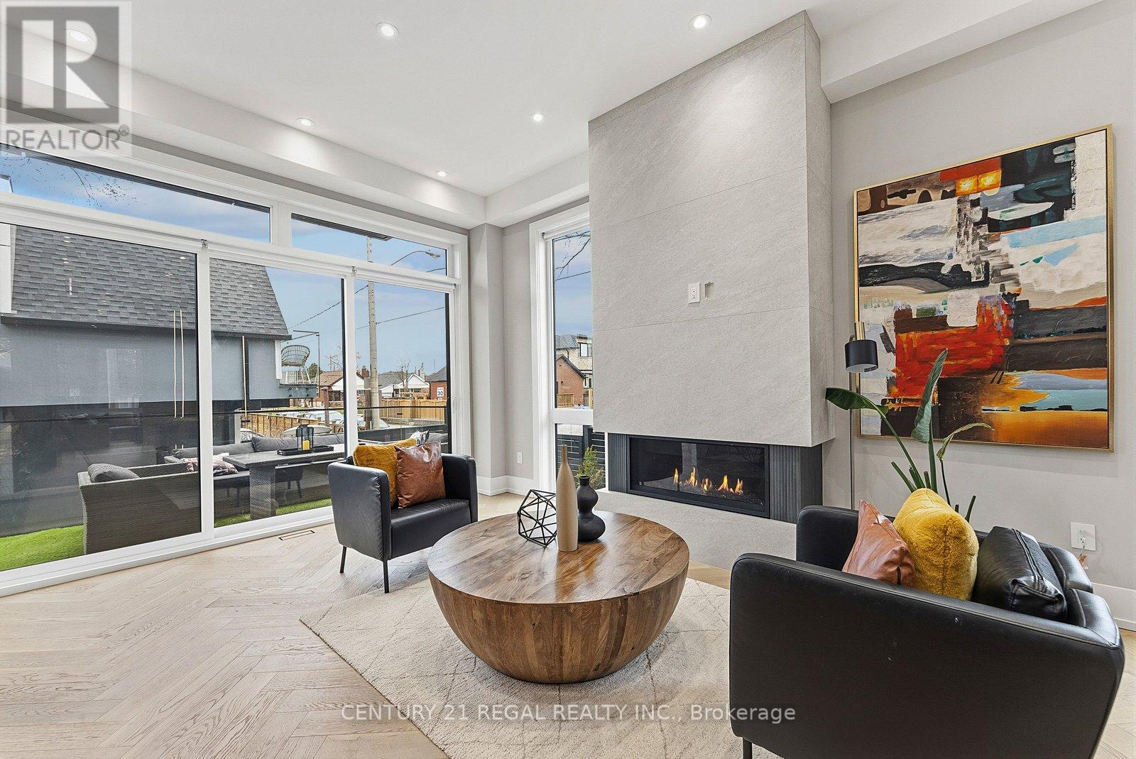 171 Durant Avenue, Toronto (East York), Ontario  M4J 4W5 - Photo 8 - E13060252