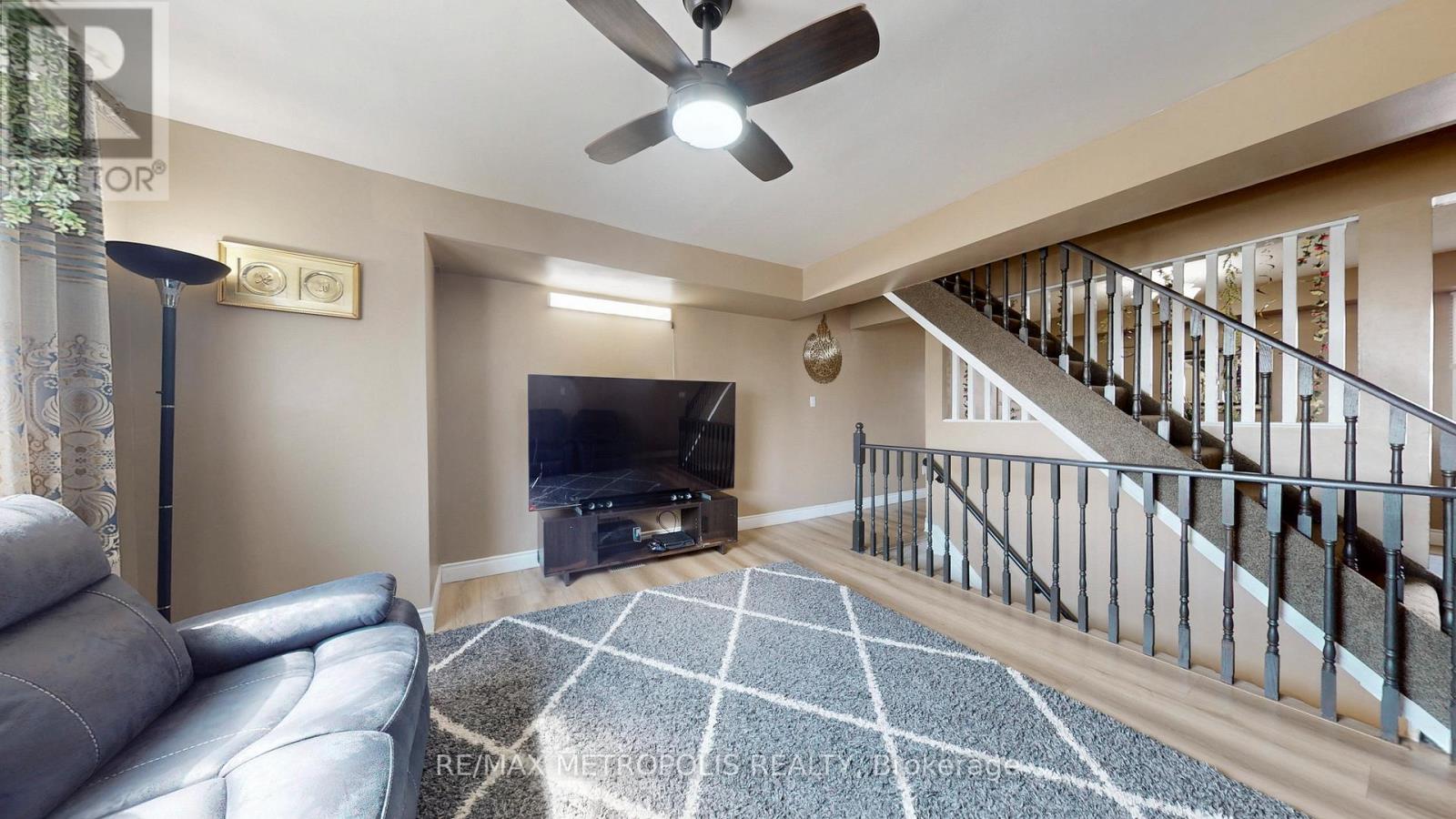 19 - 601 Galahad Drive, Oshawa (Eastdale), Ontario  L1K 1L9 - Photo 7 - E13060288