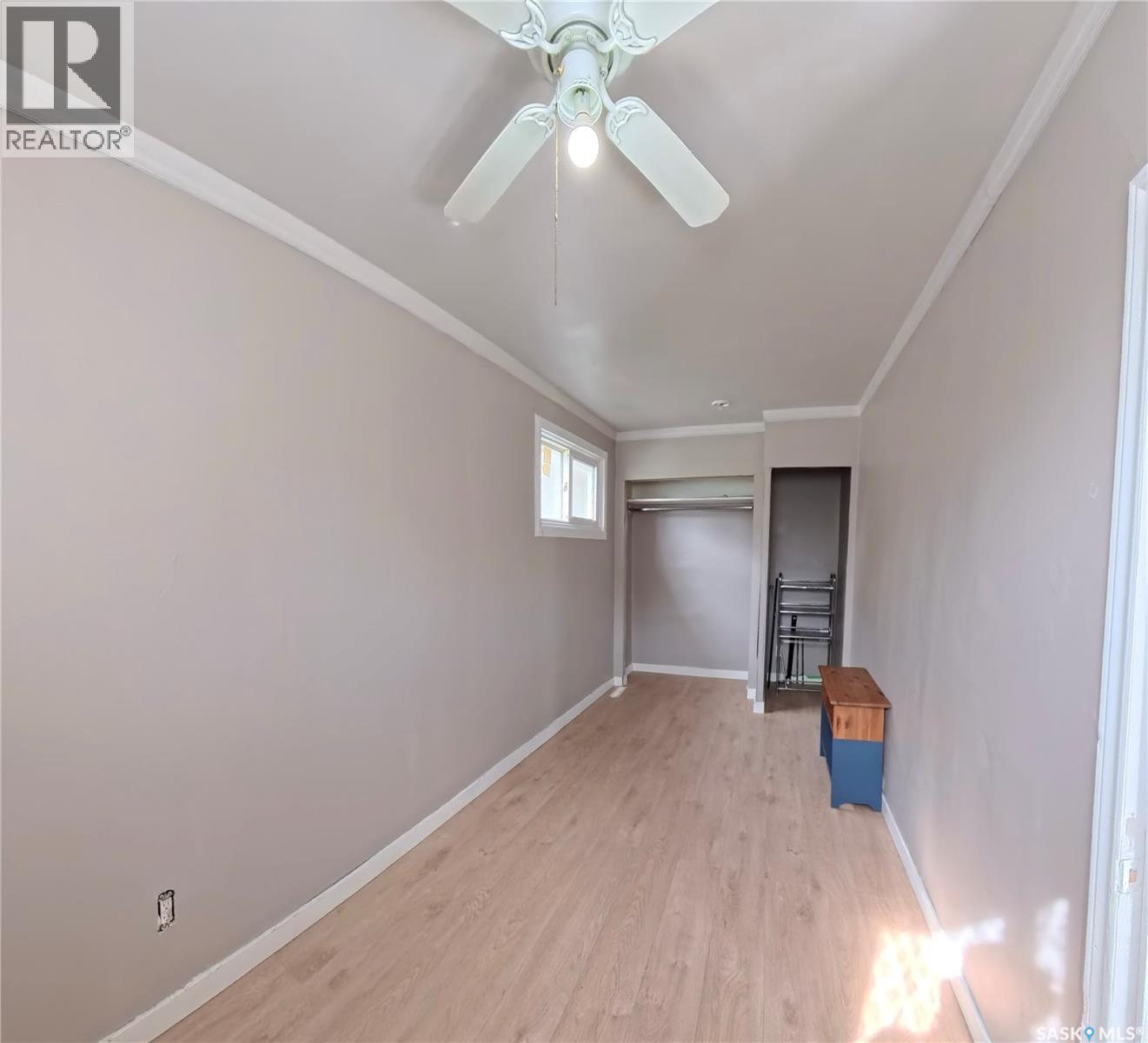 4416 2nd Avenue N, Regina, Saskatchewan  S4R 0Y4 - Photo 5 - SK034211