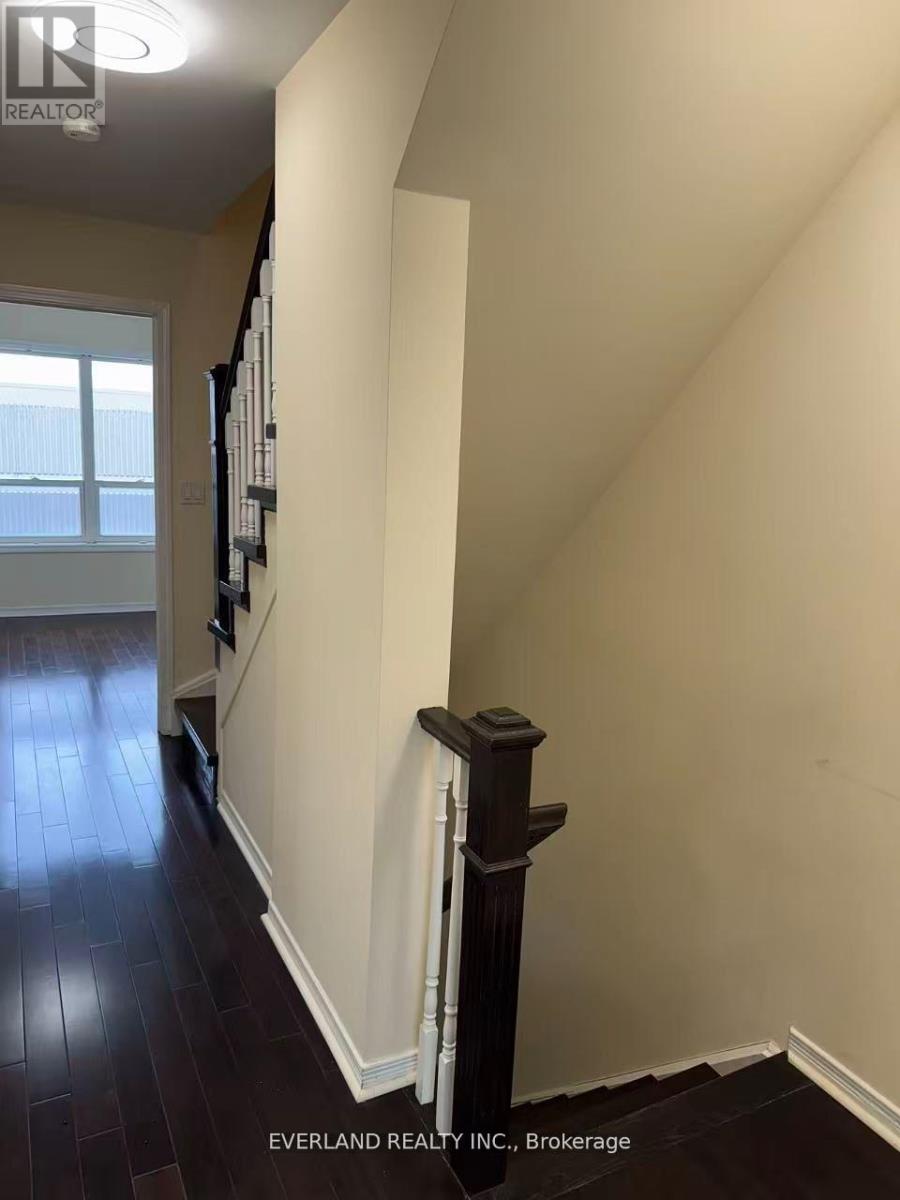 30 Faithful Way, Markham (Milliken Mills East), Ontario  L3R 1A1 - Photo 7 - N13060274