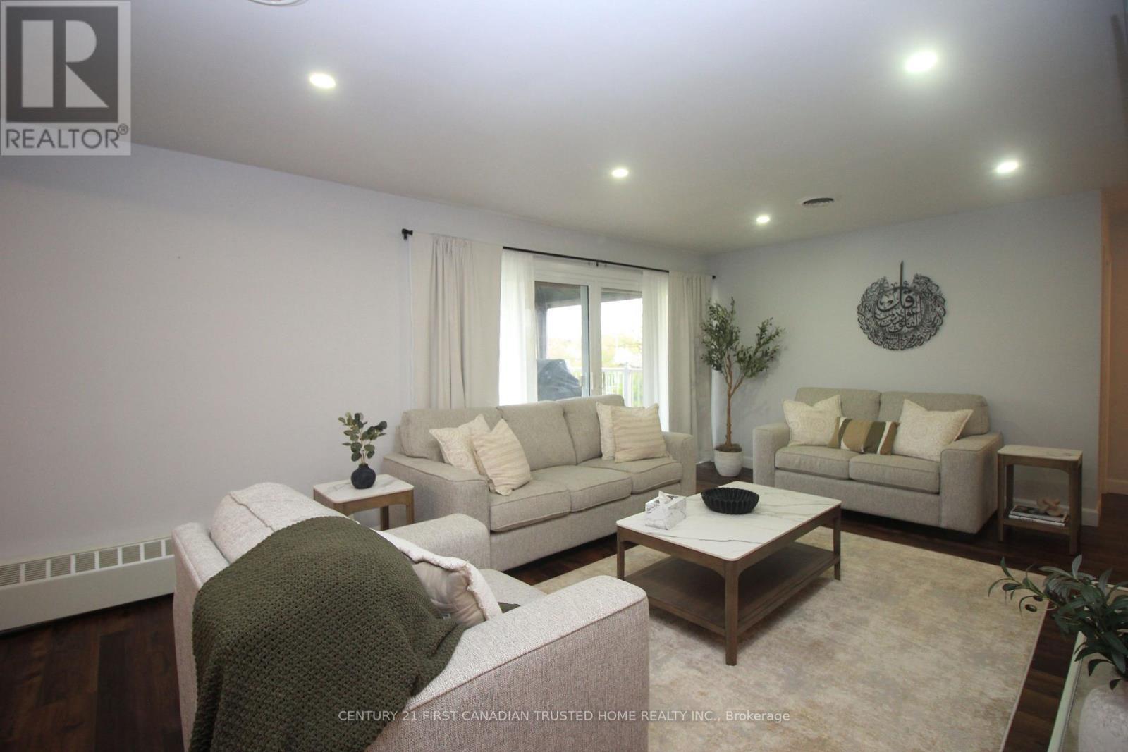 133 Deer Park Circle, London North, Ontario  N6H 3B9 - Photo 12 - X12848534