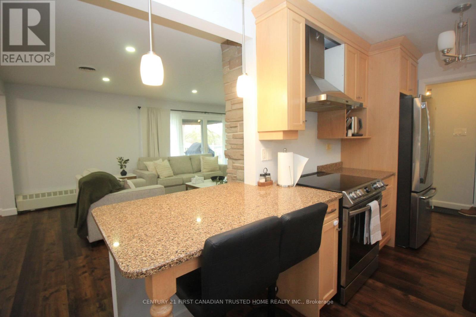 133 Deer Park Circle, London North, Ontario  N6H 3B9 - Photo 8 - X12848534