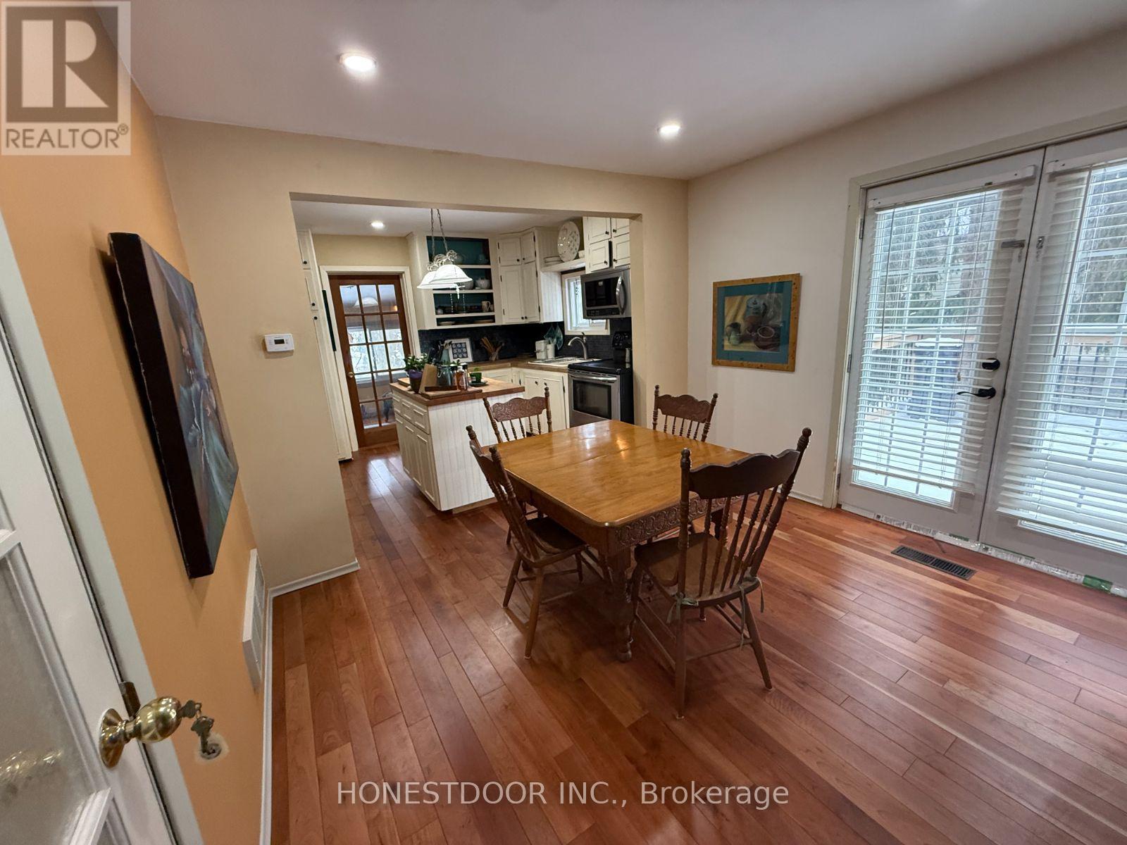 2015 Ridge Road W, Oro-Medonte (Shanty Bay), Ontario  L0L 2L0 - Photo 10 - S13060286