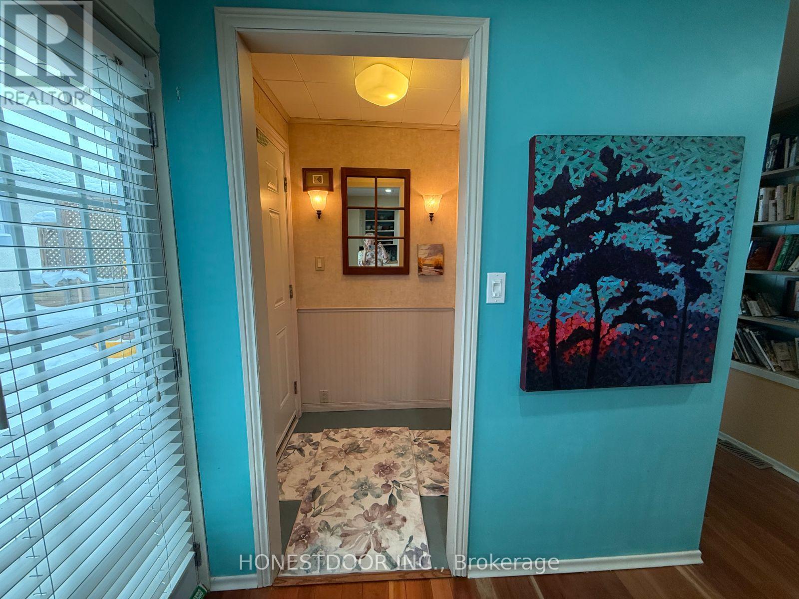 2015 Ridge Road W, Oro-Medonte (Shanty Bay), Ontario  L0L 2L0 - Photo 16 - S13060286