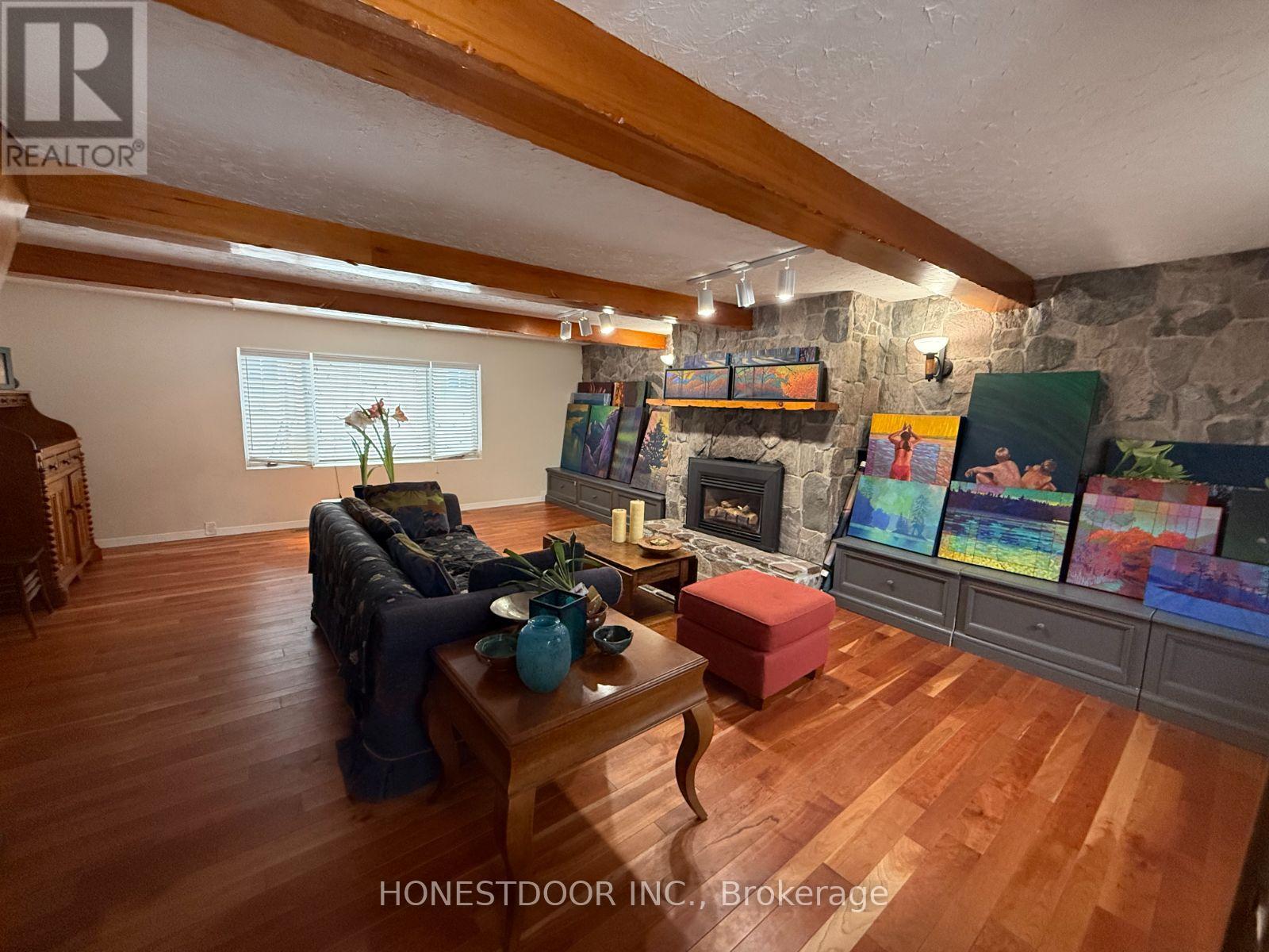 2015 Ridge Road W, Oro-Medonte (Shanty Bay), Ontario  L0L 2L0 - Photo 19 - S13060286