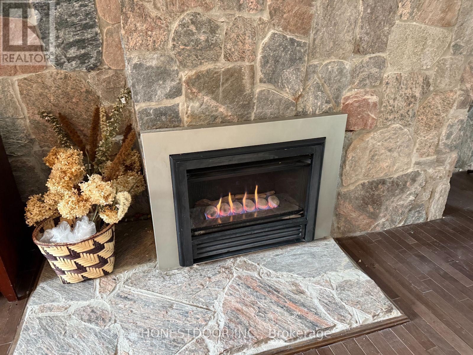 2015 Ridge Road W, Oro-Medonte (Shanty Bay), Ontario  L0L 2L0 - Photo 23 - S13060286