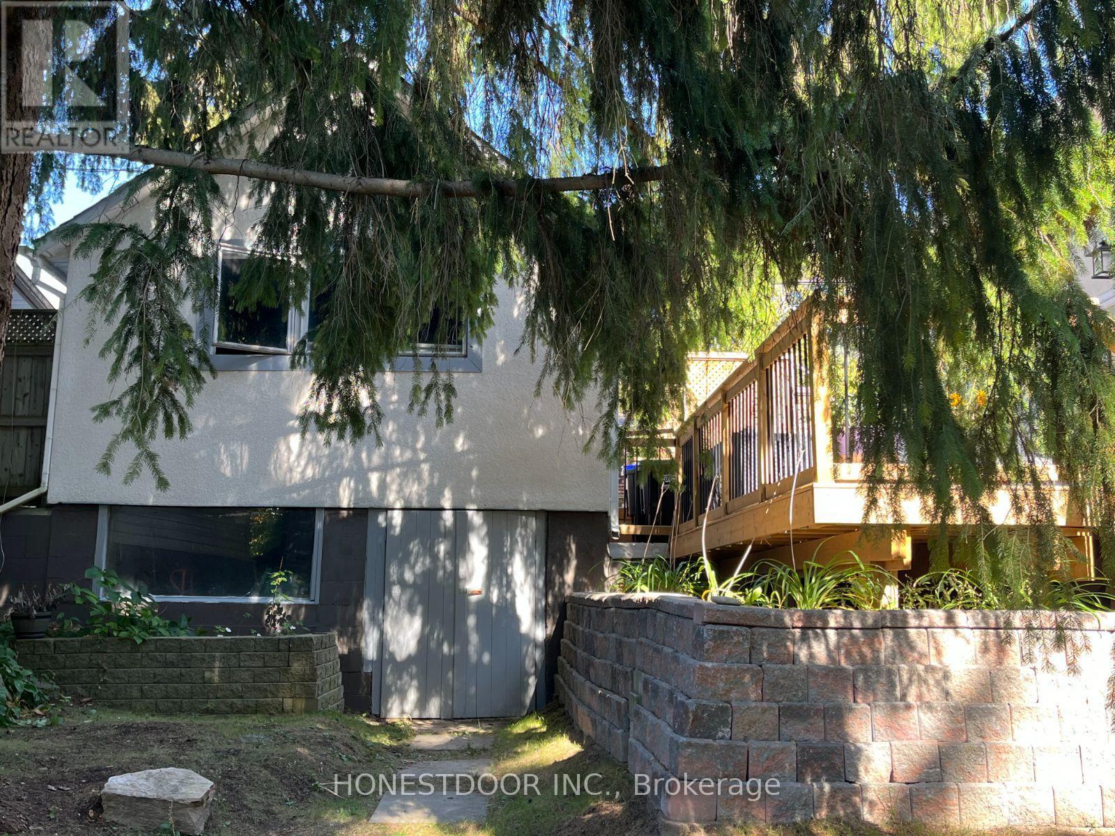 2015 Ridge Road W, Oro-Medonte (Shanty Bay), Ontario  L0L 2L0 - Photo 5 - S13060286