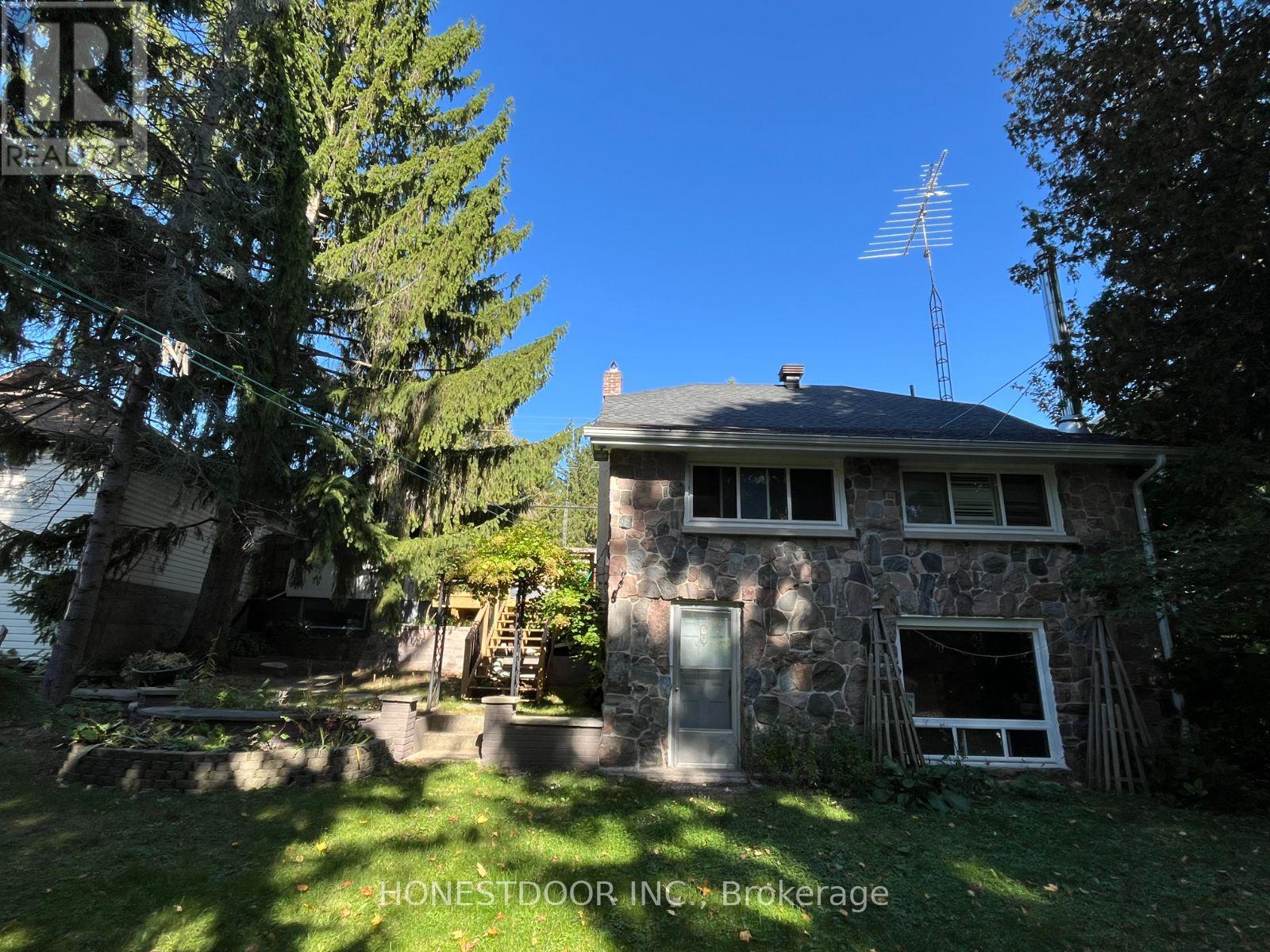 2015 Ridge Road W, Oro-Medonte (Shanty Bay), Ontario  L0L 2L0 - Photo 6 - S13060286