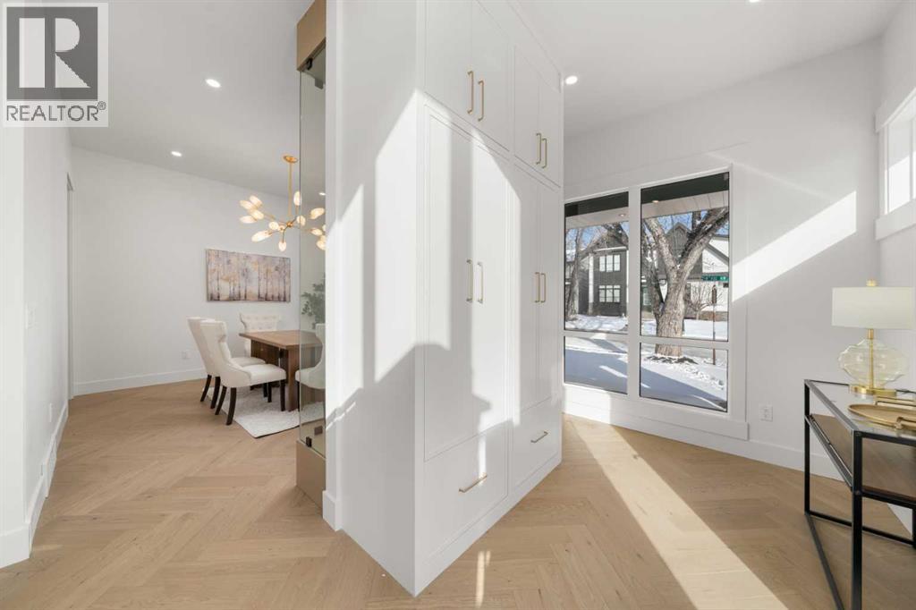 2401 4 Avenue Nw, Calgary, Alberta  T2N 0P3 - Photo 3 - A2288796