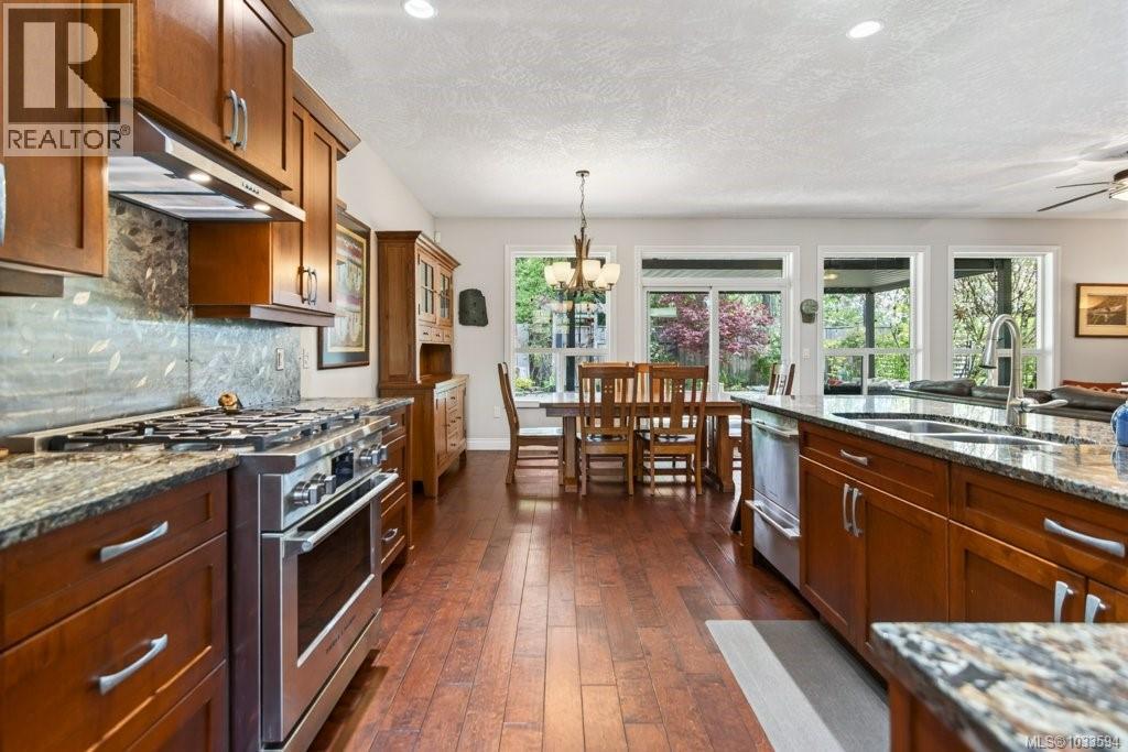 2791 Fife Pl, Courtenay, British Columbia  V9N 4A6 - Photo 9 - 1033594