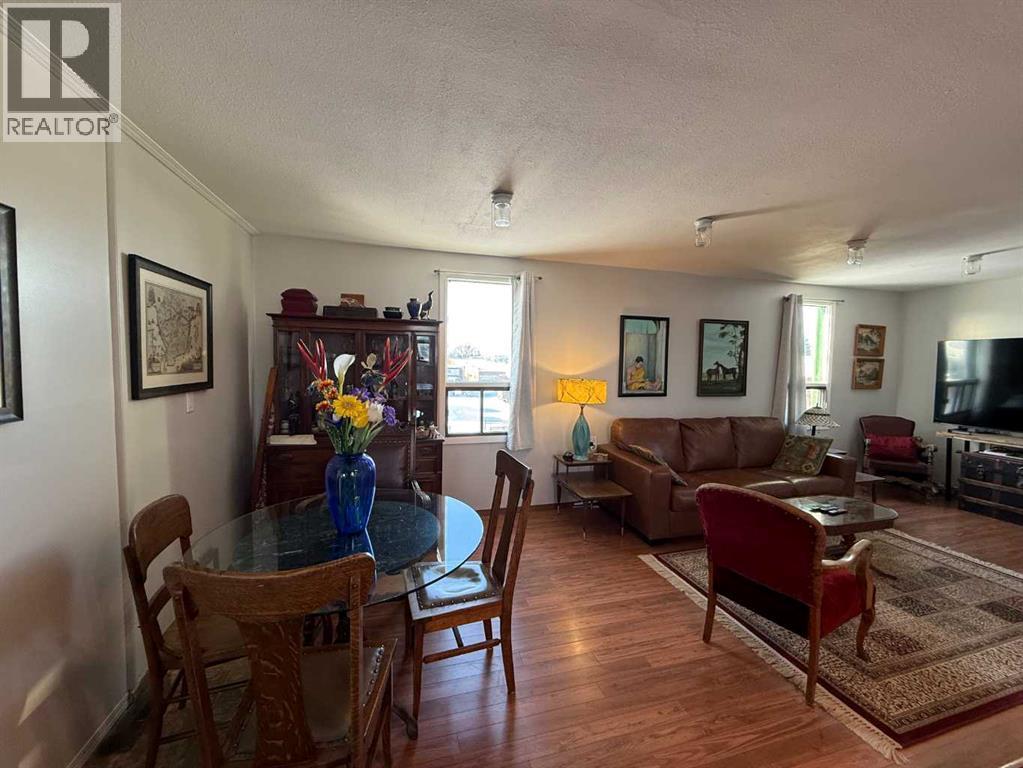 5012 51 Avenue, Ponoka, Alberta  T4J 1R5 - Photo 19 - A2287686