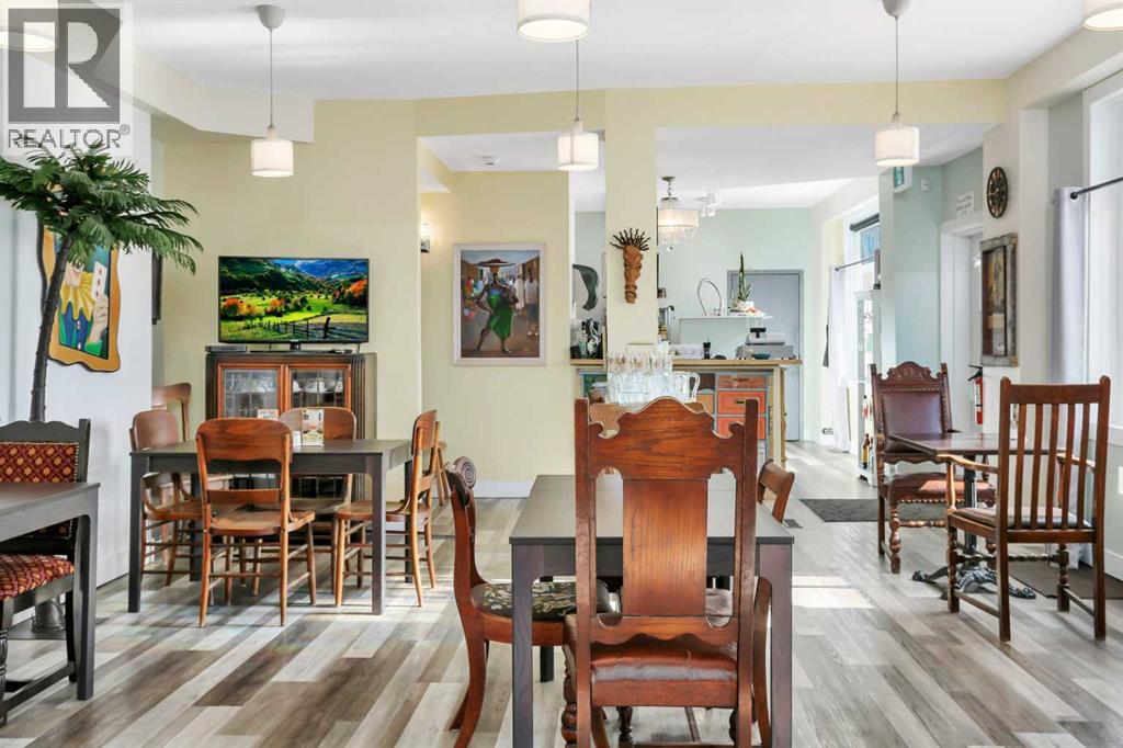 5012 51 Avenue, Ponoka, Alberta  T4J 1R5 - Photo 6 - A2287686