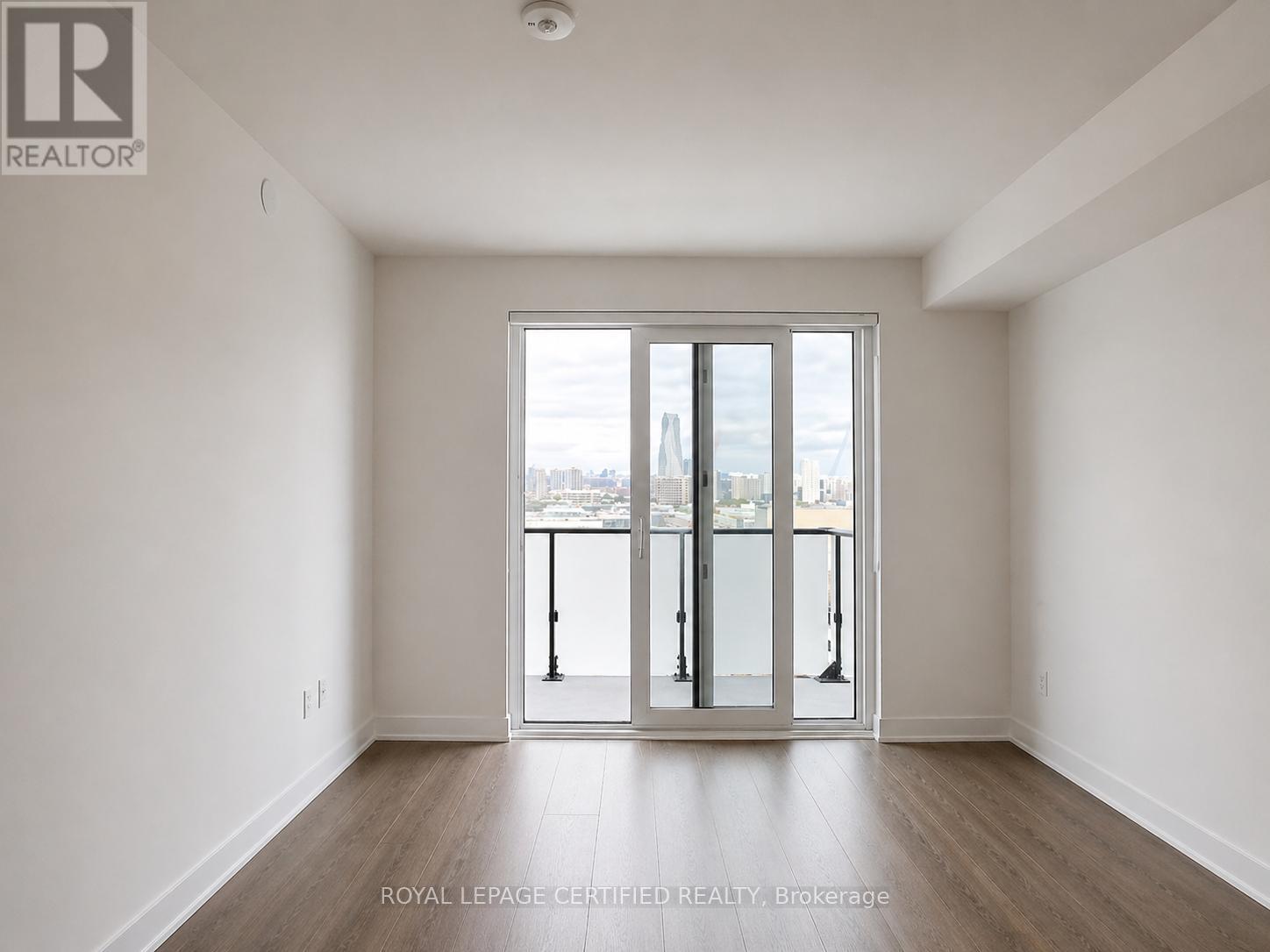 1405 - 4130 Parkside Village Drive, Mississauga, Ontario  L5B 0L7 - Photo 2 - W13060200