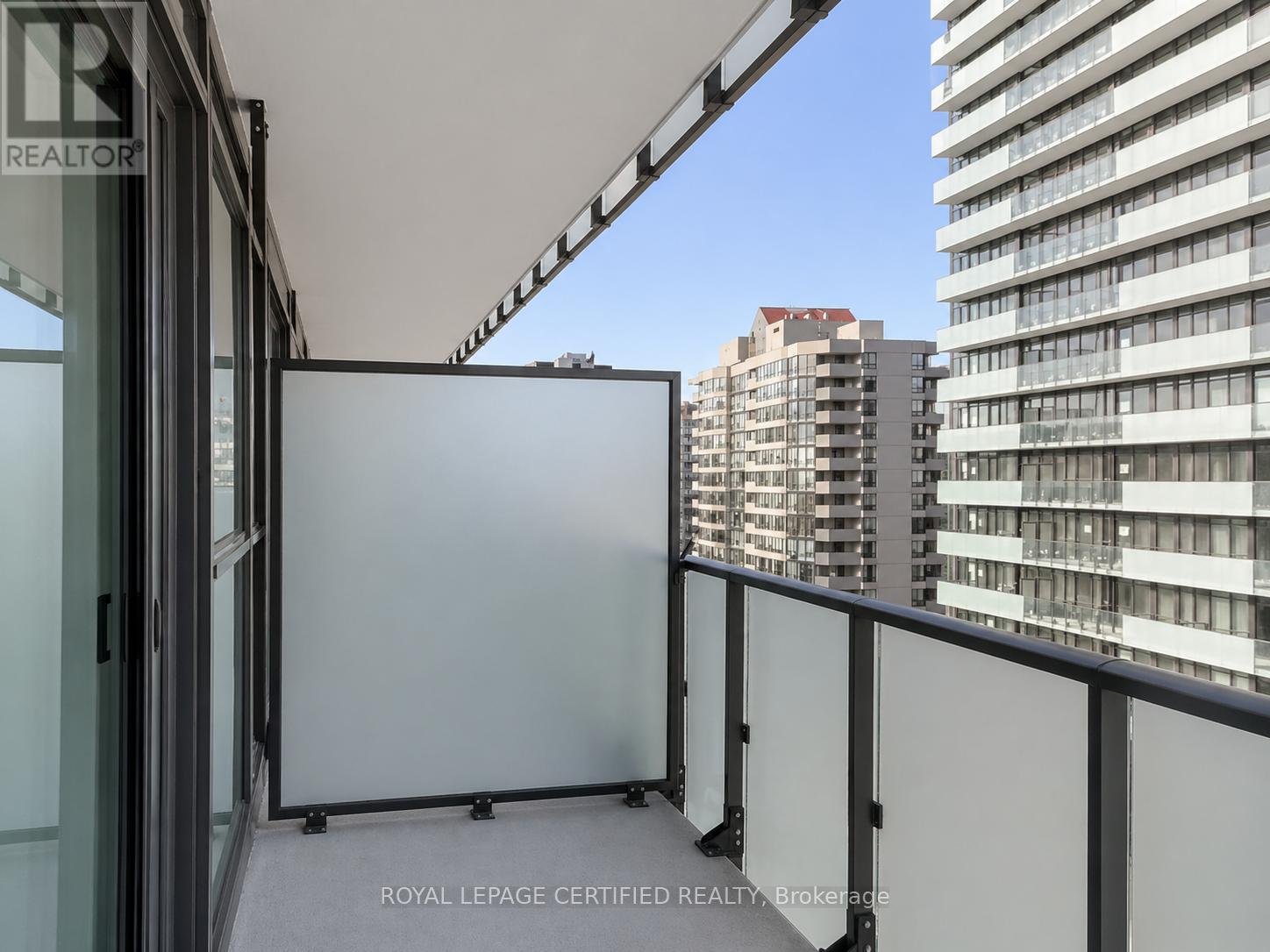 1405 - 4130 Parkside Village Drive, Mississauga, Ontario  L5B 0L7 - Photo 5 - W13060200