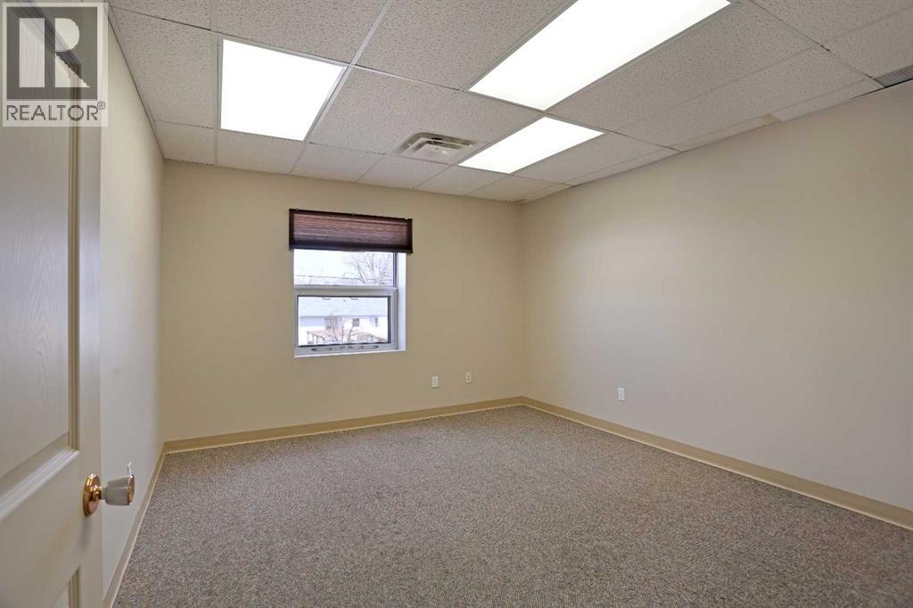 120 1 Avenue E, Brooks, Alberta  T1R 0S4 - Photo 30 - A2304980