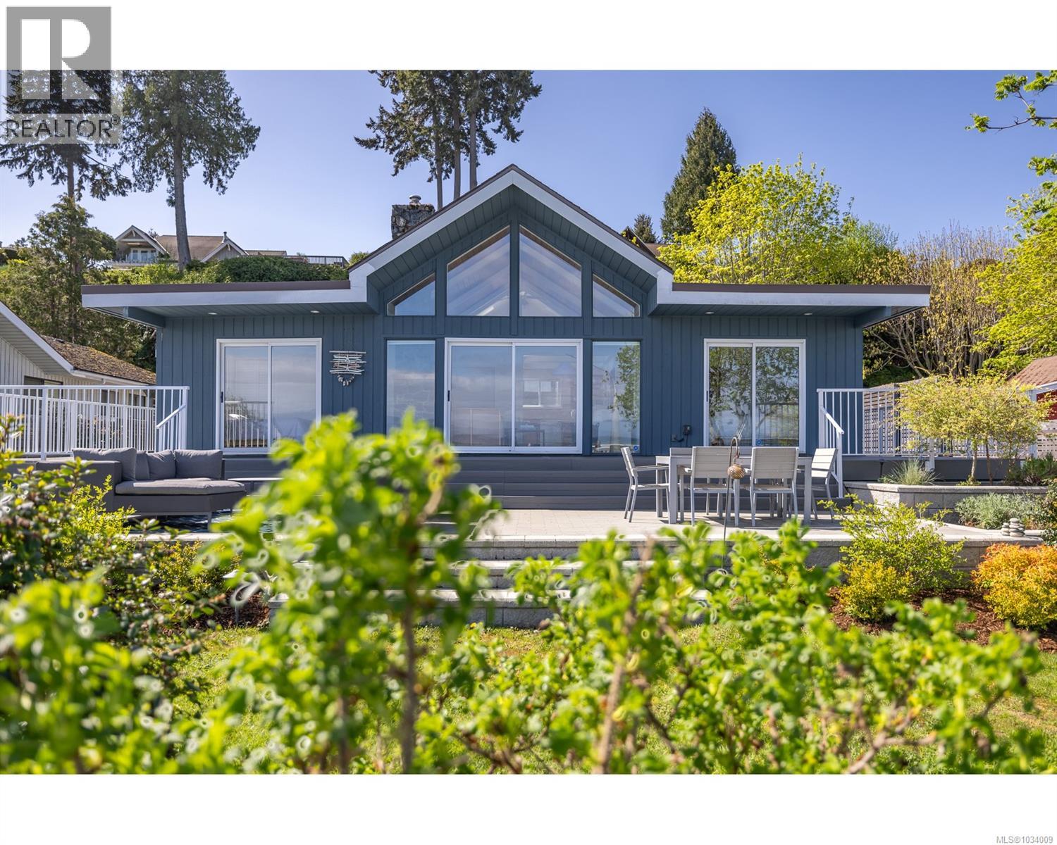 1039 Seacrest Pl, Qualicum Beach, British Columbia  V9K 1E7 - Photo 7 - 1034009