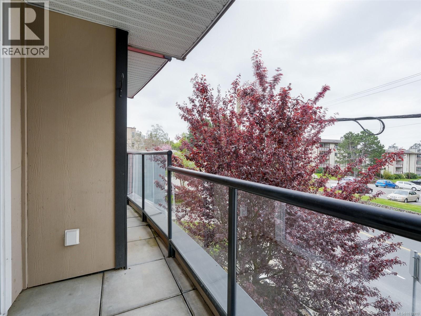 204 76 Gorge Rd W, Saanich, British Columbia  V9A 1M1 - Photo 19 - 1033910