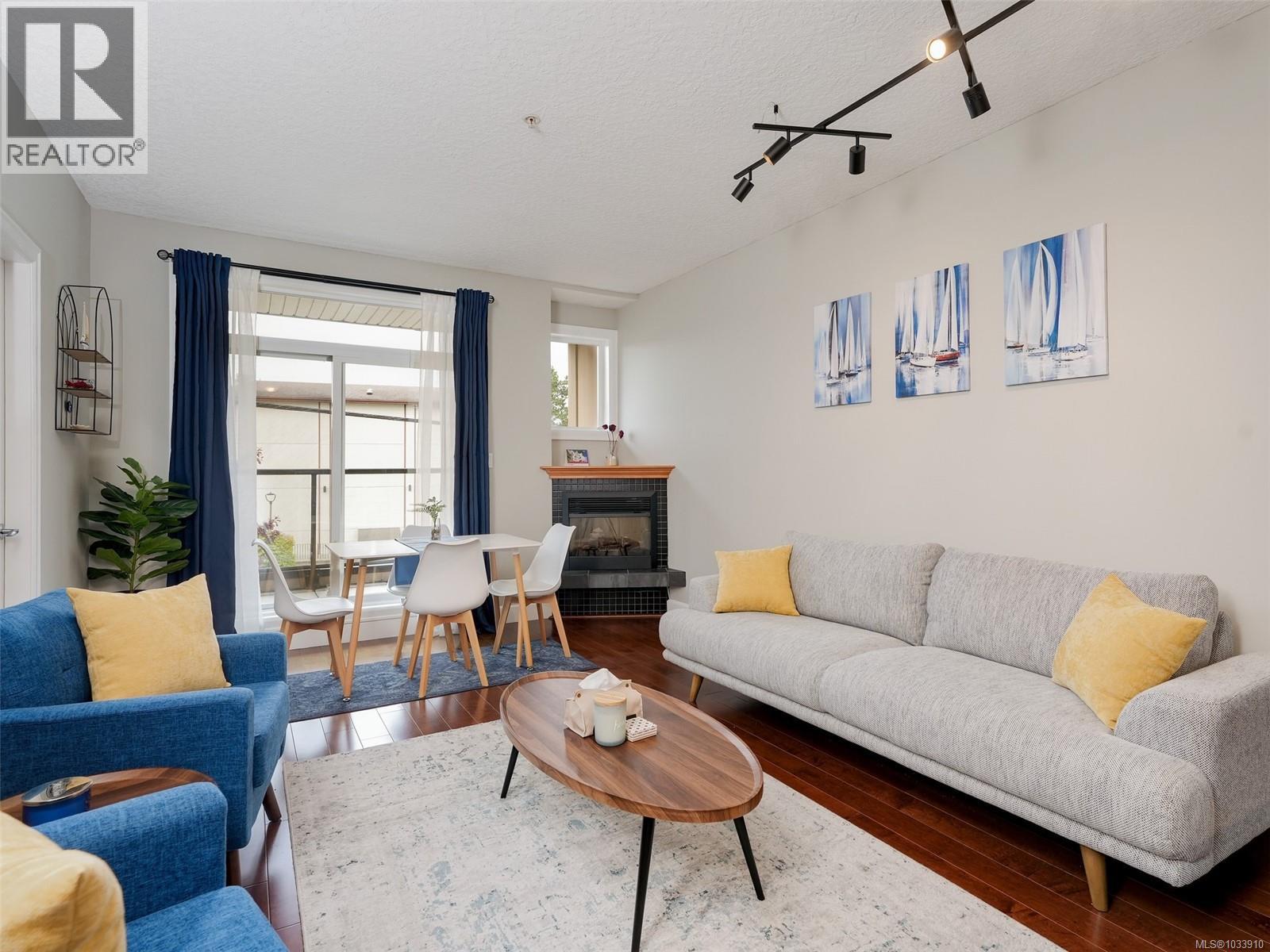 204 76 Gorge Rd W, Saanich, British Columbia  V9A 1M1 - Photo 2 - 1033910