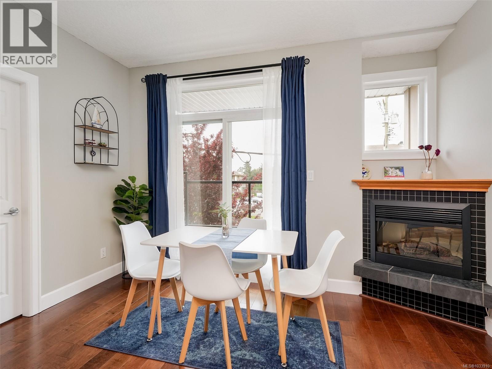 204 76 Gorge Rd W, Saanich, British Columbia  V9A 1M1 - Photo 4 - 1033910