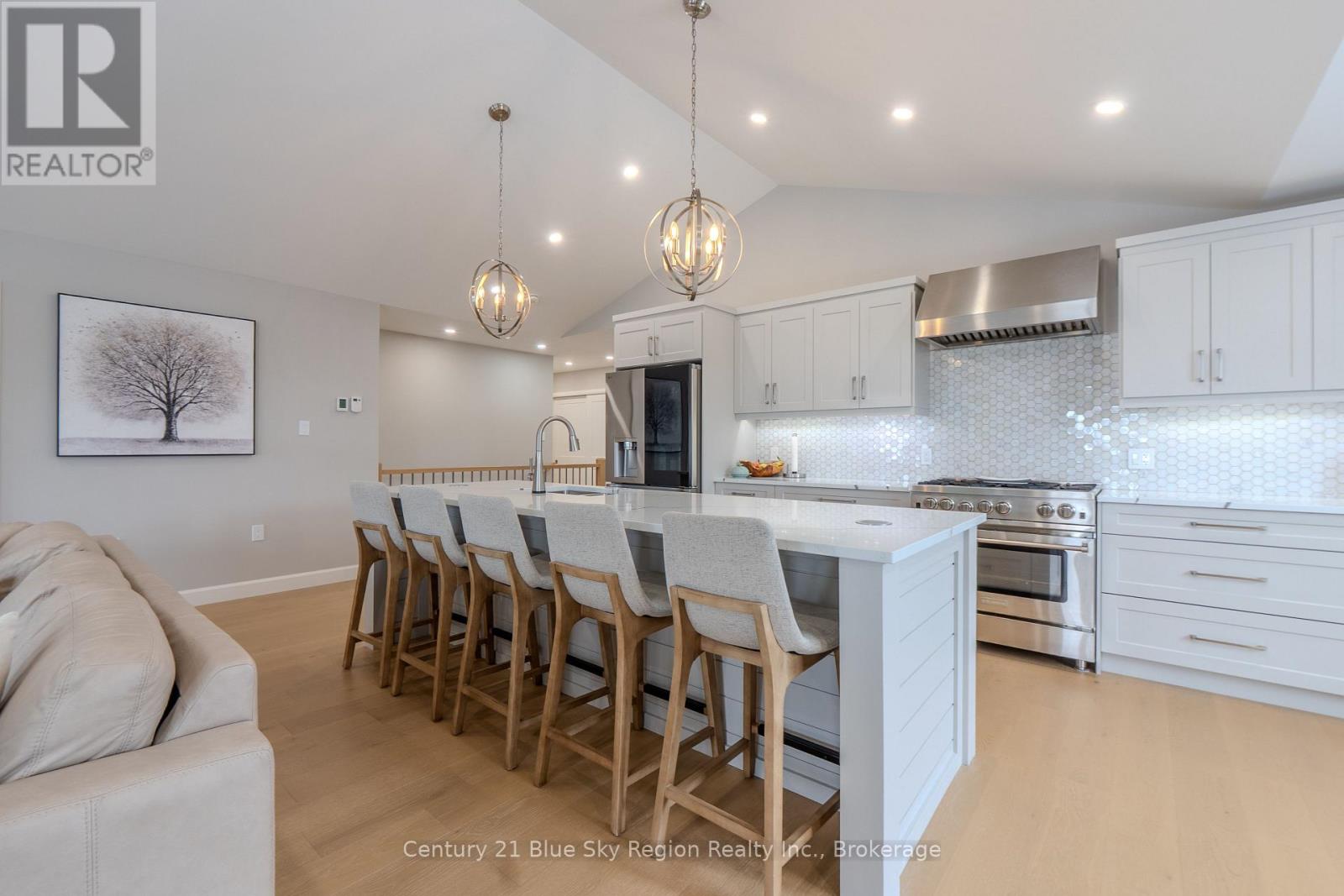 37 Silver Maple Lane, North Bay, Ontario  P1C 0B5 - Photo 4 - X12860962