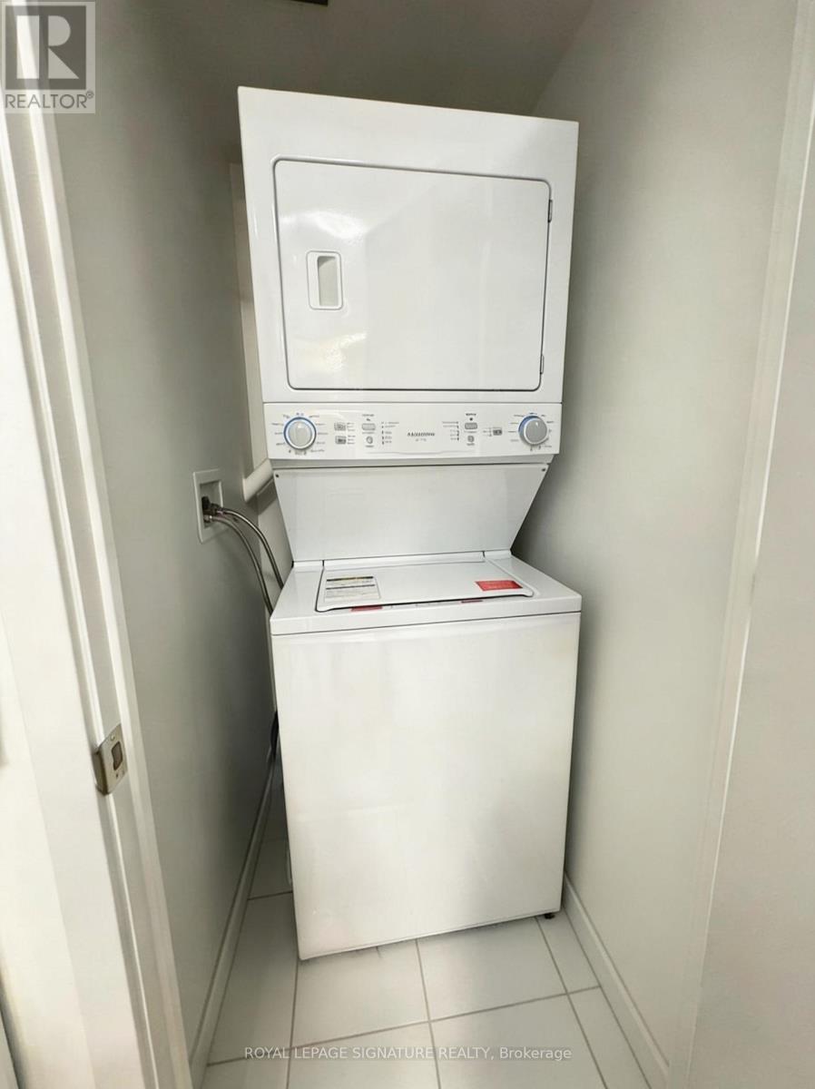 820 - 158 Front Street E, Toronto, Ontario  M5A 0K9 - Photo 18 - C12903812