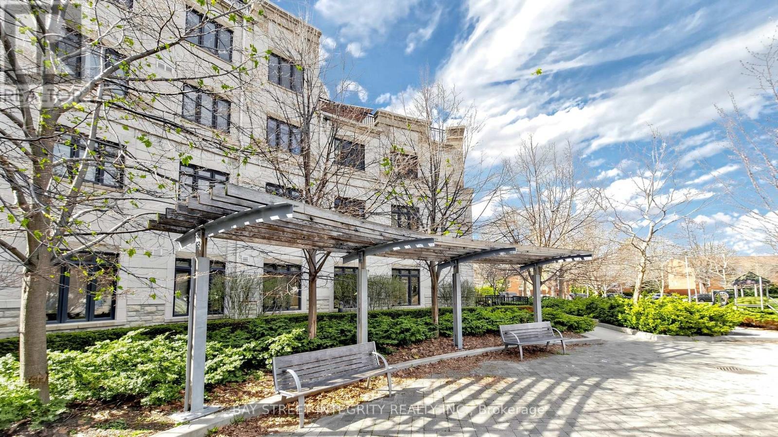 Th36 - 9 Oakburn Crescent, Toronto, Ontario  M2N 2T5 - Photo 38 - C13048460