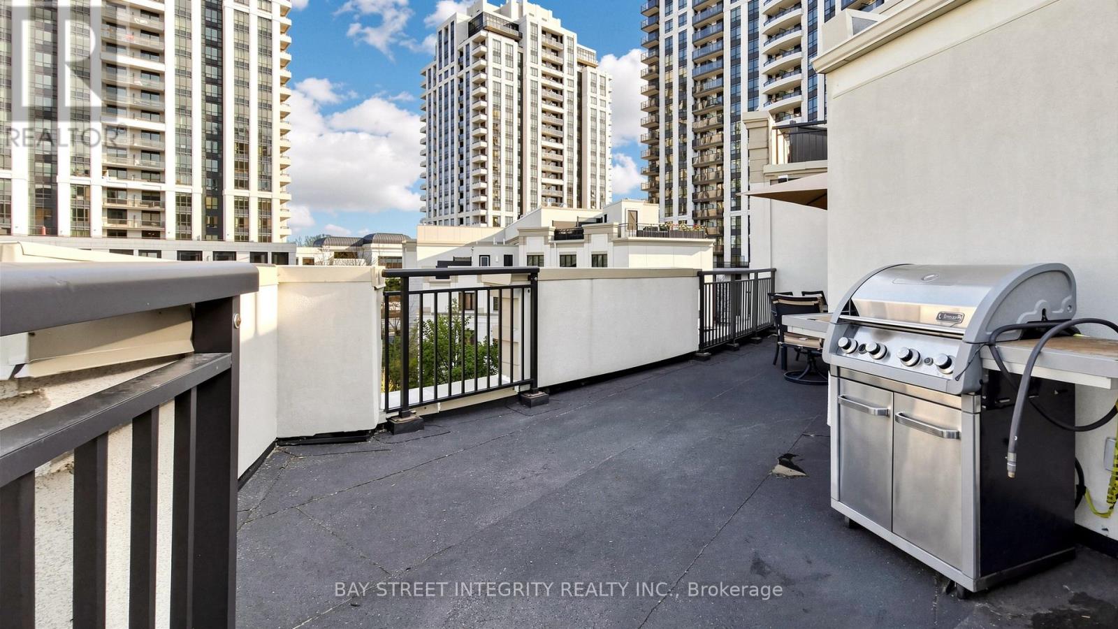 Th36 - 9 Oakburn Crescent, Toronto, Ontario  M2N 2T5 - Photo 35 - C13048460