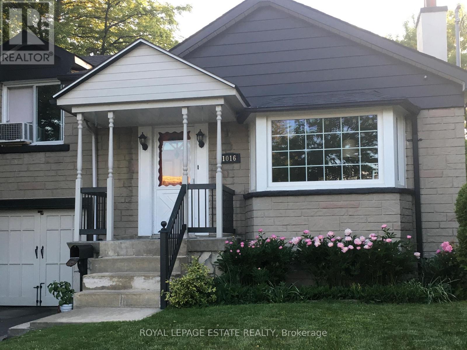 1016 Kipling Avenue, Toronto, Ontario  M9B 3L4 - Photo 2 - W13059968