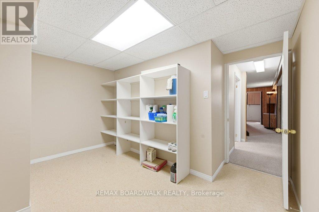 1274 Maitland Avenue, Ottawa, Ontario  K2C 2C6 - Photo 25 - X12966942