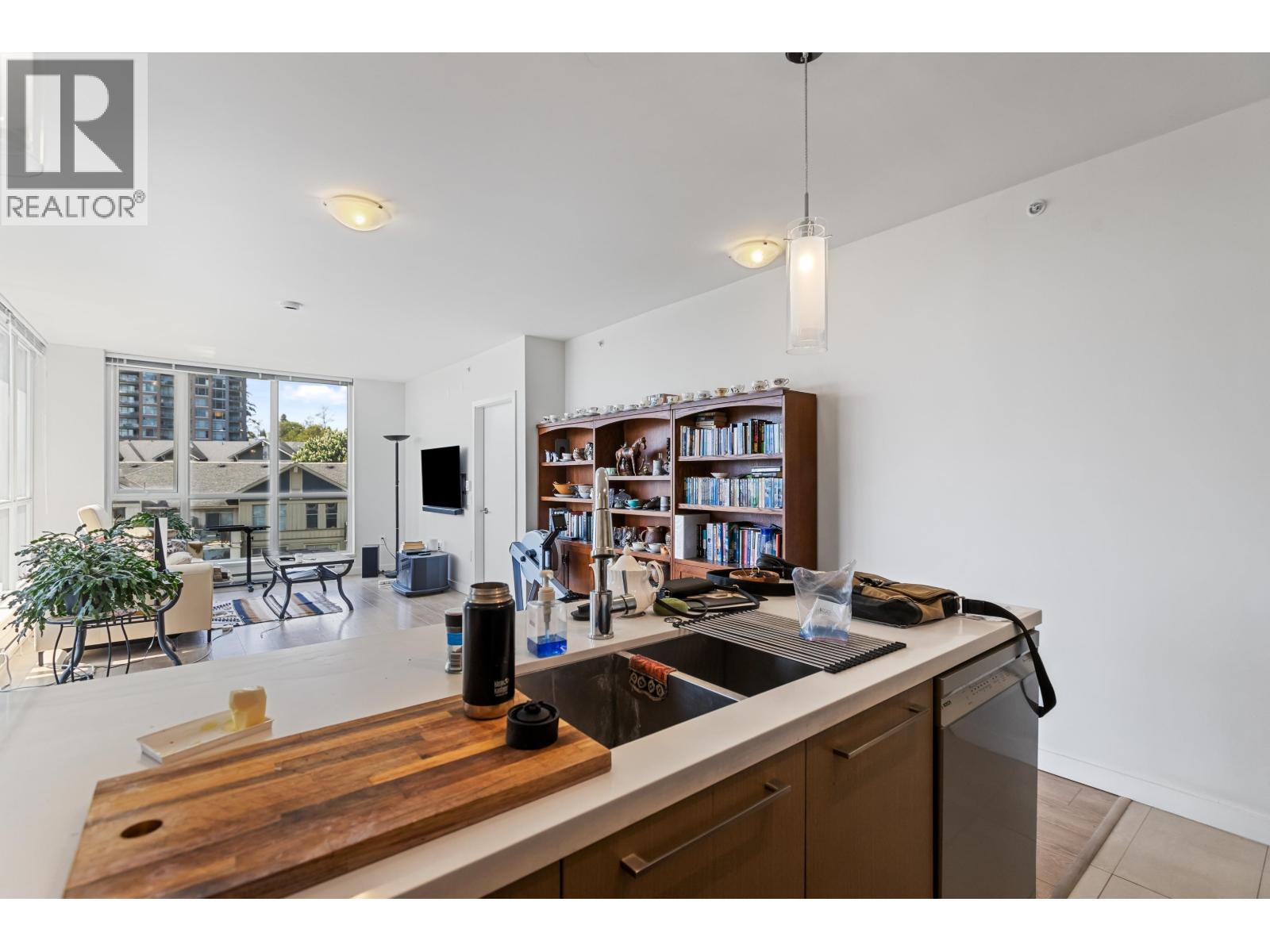 605 271 Francis Way, New Westminster, British Columbia  V3L 0H2 - Photo 4 - R3117533