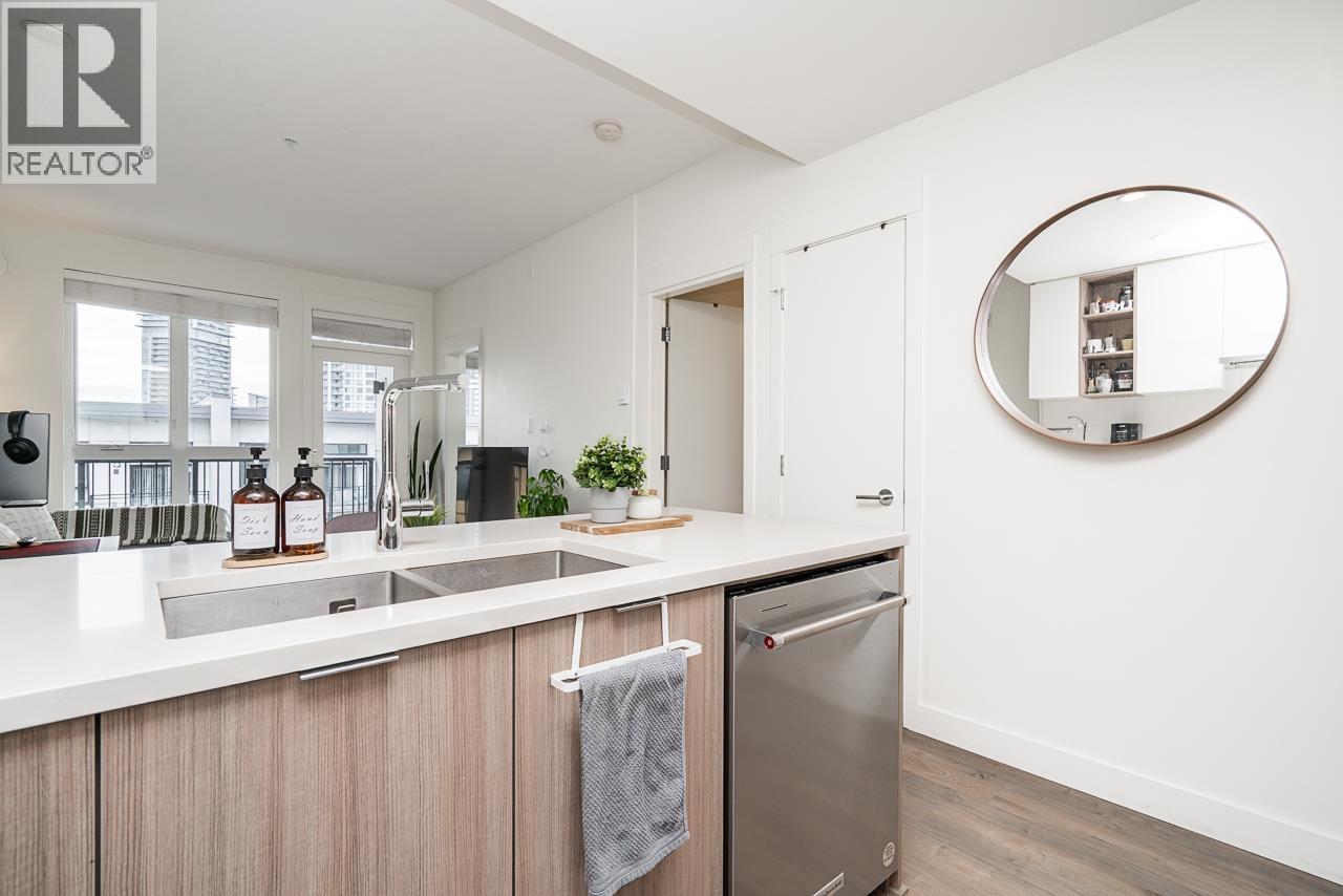 611 750 Dogwood Street, Coquitlam, British Columbia  V3J 4B7 - Photo 9 - R3117558