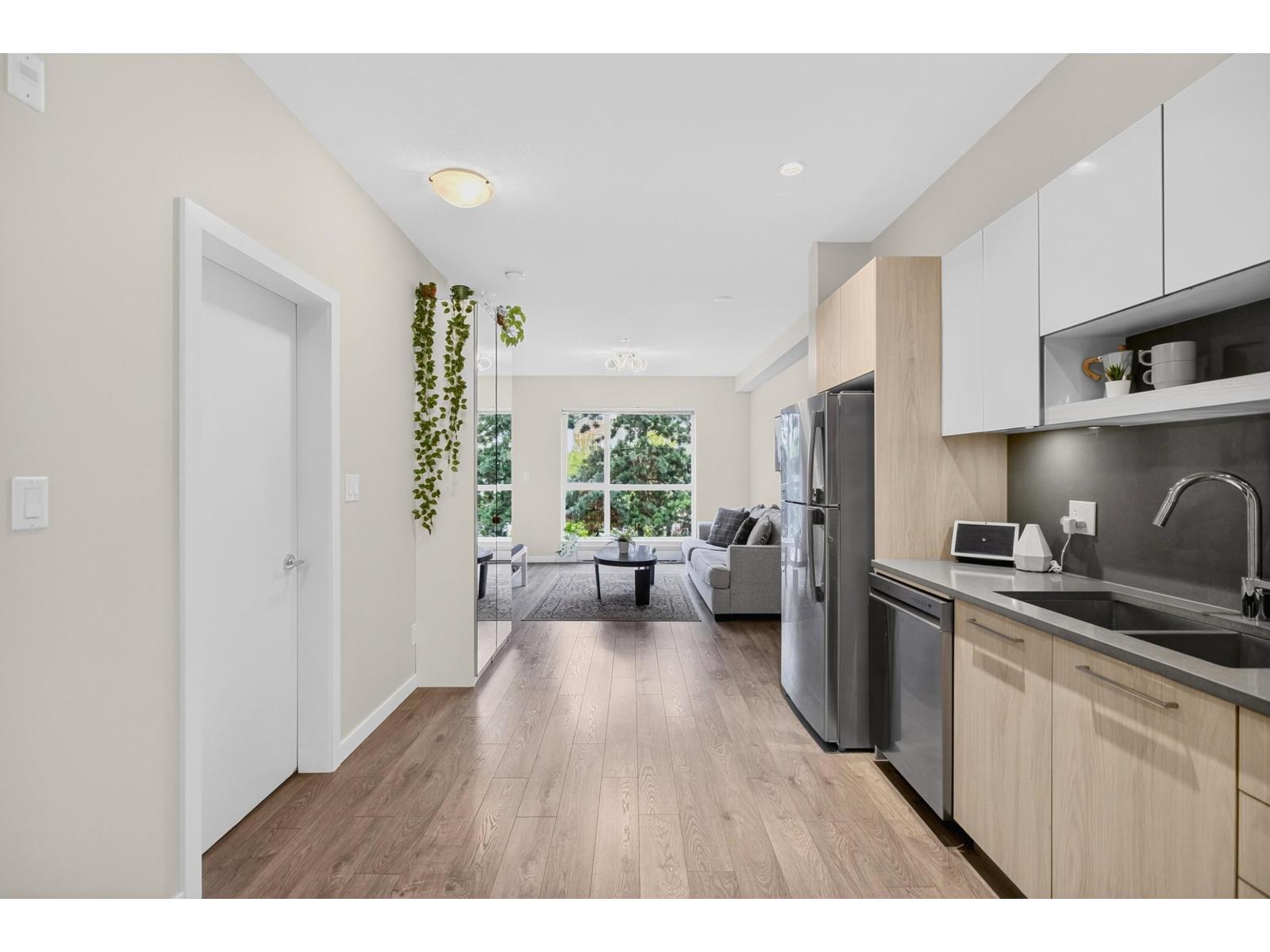 211 13768 108 Avenue, Surrey, British Columbia  V3T 0L9 - Photo 5 - R3117492