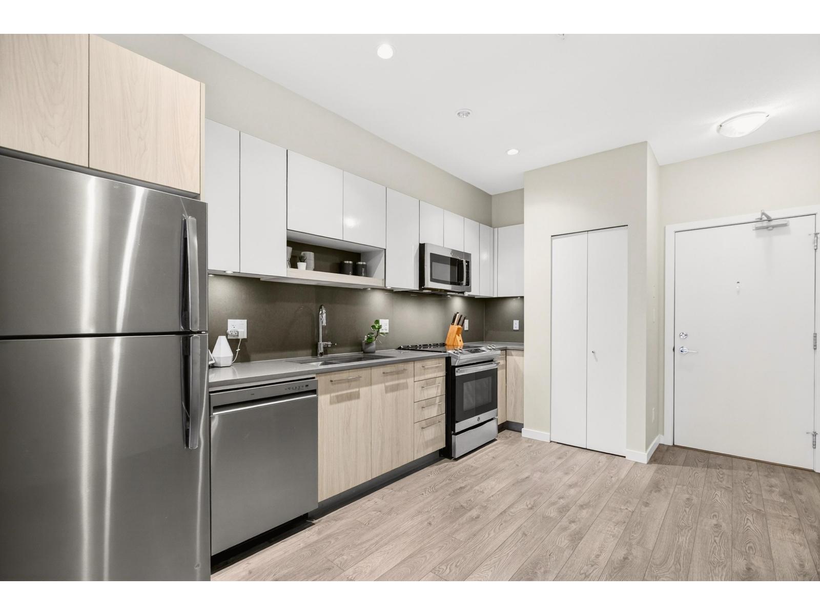 211 13768 108 Avenue, Surrey, British Columbia  V3T 0L9 - Photo 6 - R3117492