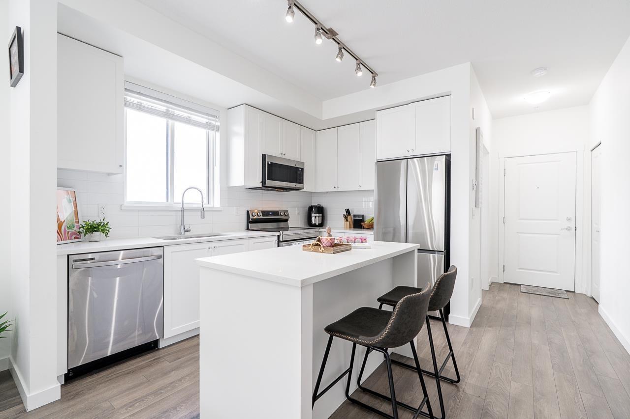 412 15848 Fraser Highway, Surrey, British Columbia  V4N 6X6 - Photo 4 - R3117463