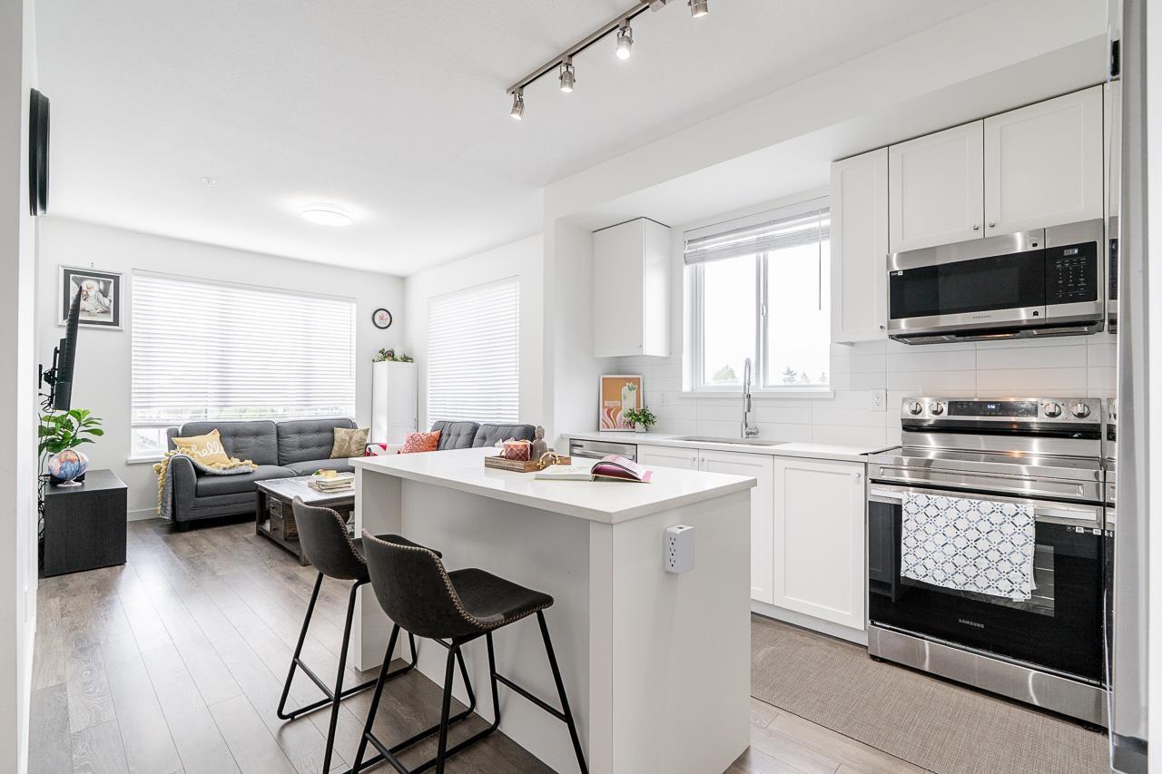 412 15848 FRASER HIGHWAY, surrey, British Columbia