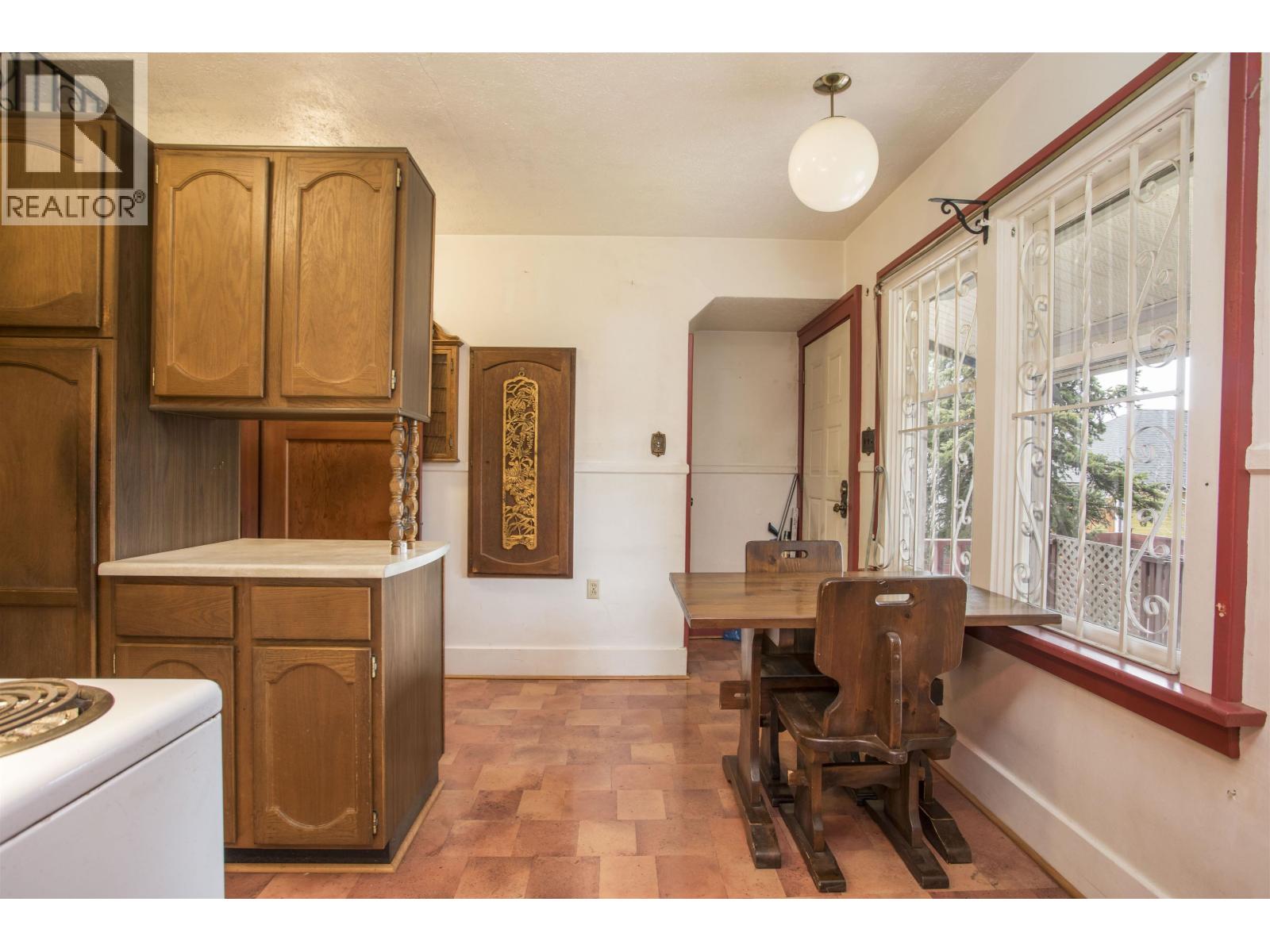 910 Eighth Street, New Westminster, British Columbia  V3M 3T2 - Photo 9 - R3117453