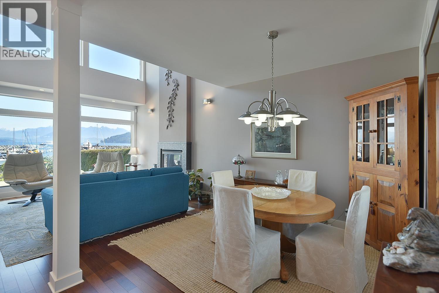 664 Bay Road, Gibsons, British Columbia  V0N 1V8 - Photo 9 - R3117547