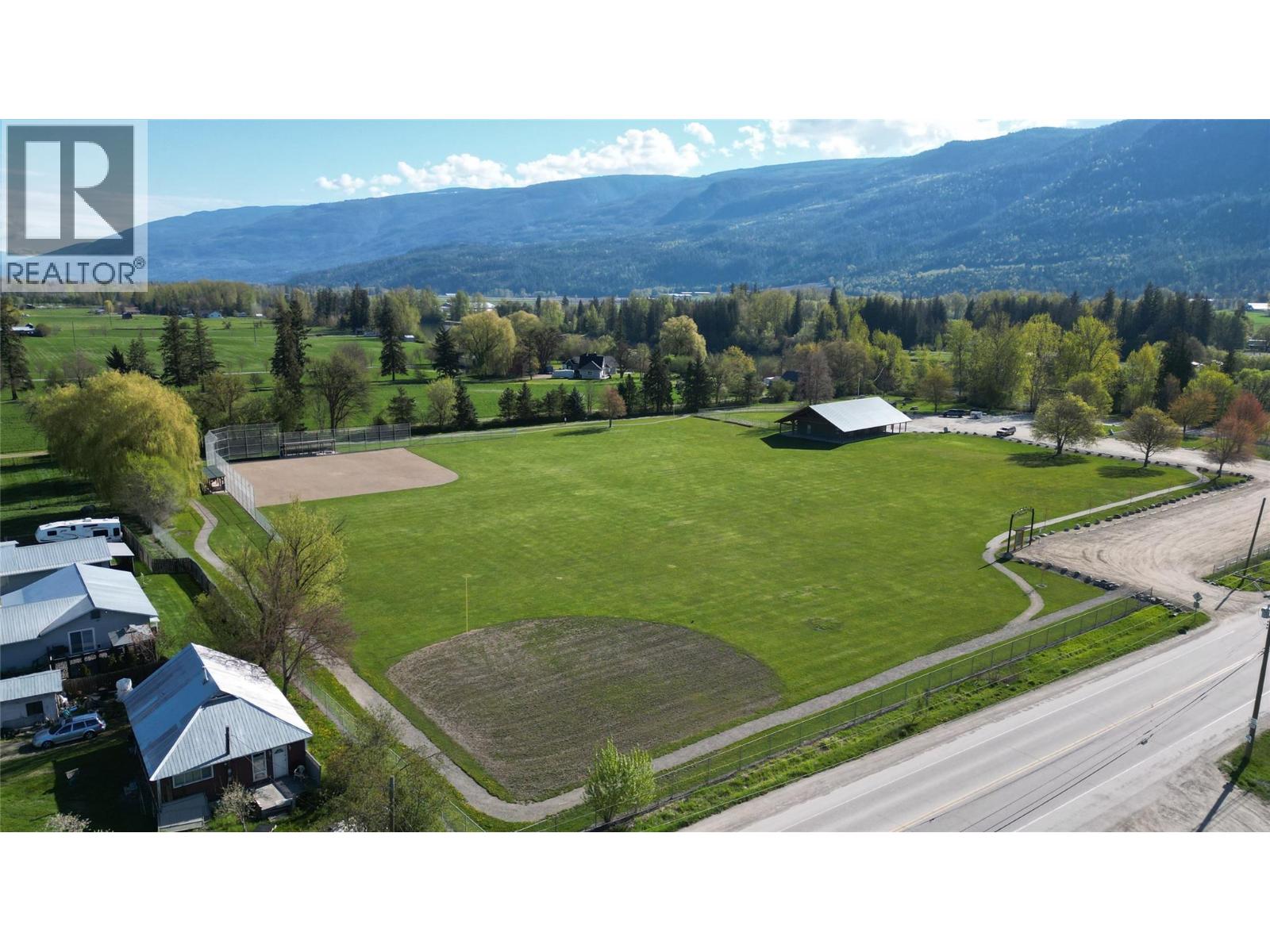 148 4th Avenue, Grindrod, British Columbia  V0E 1Y0 - Photo 41 - 10372295