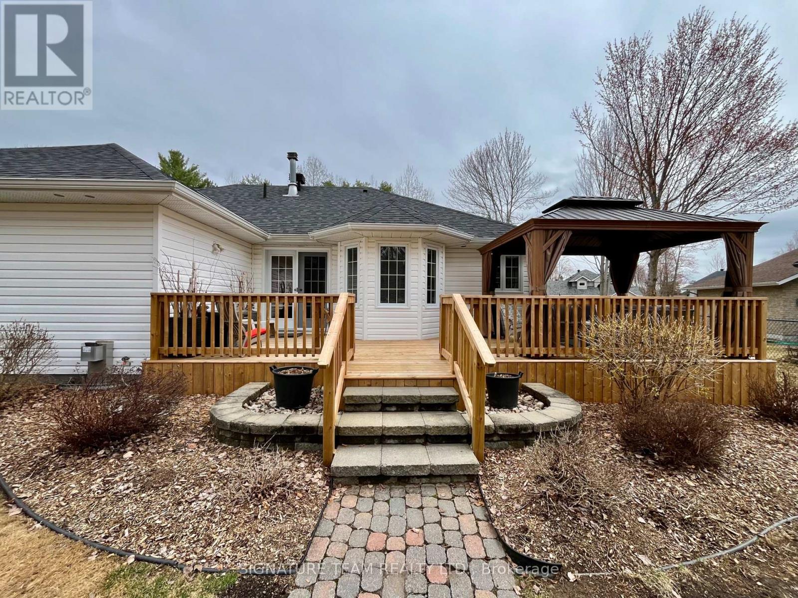111 Thomas Street, Deep River, Ontario  K0J 1P0 - Photo 45 - X12976650